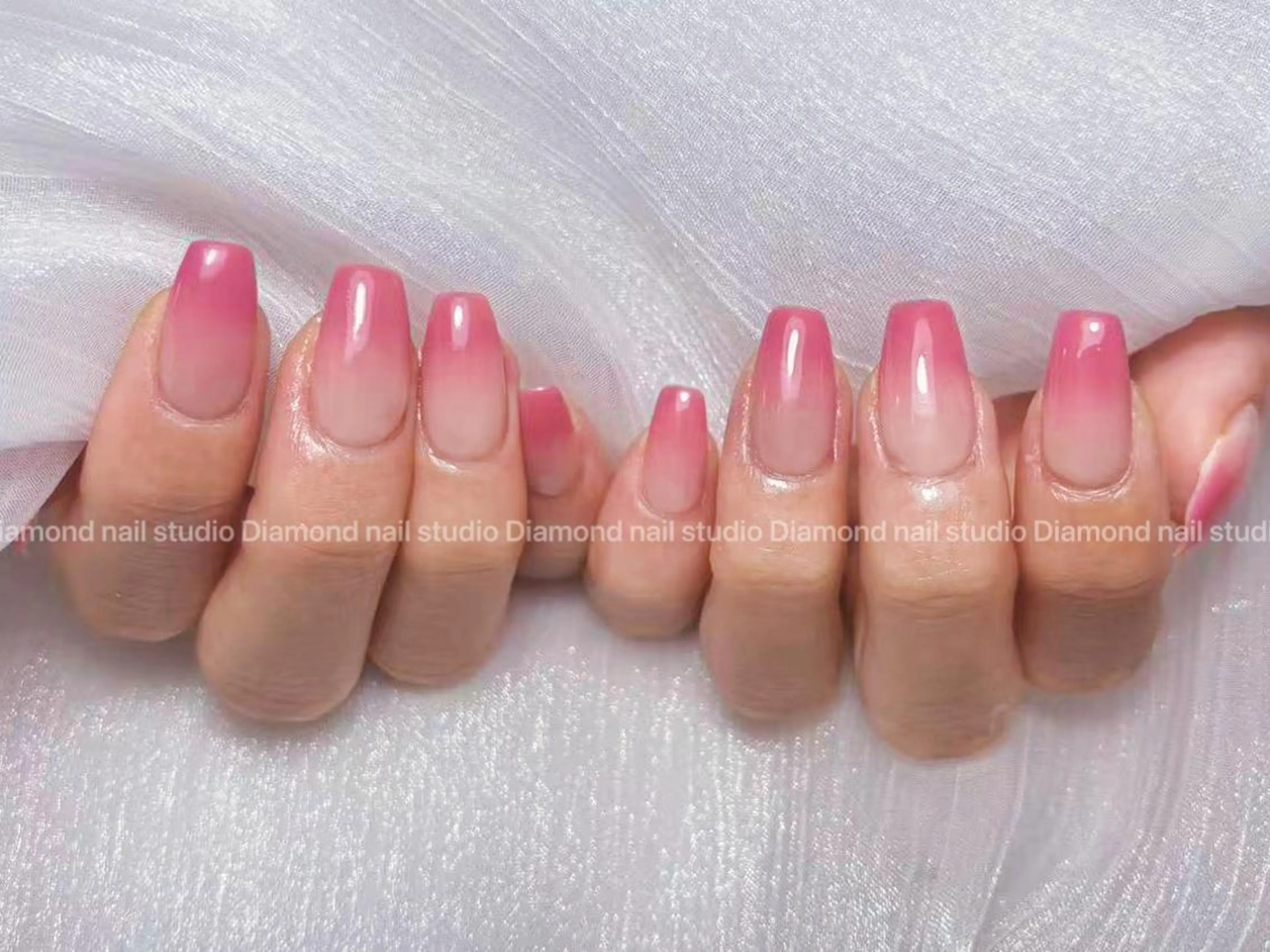 ネイル アートネイル オーロラネイル ガーリー キラキラネイル マグネットネイル ハンドネイル Diamond ✨のネイルデザイン