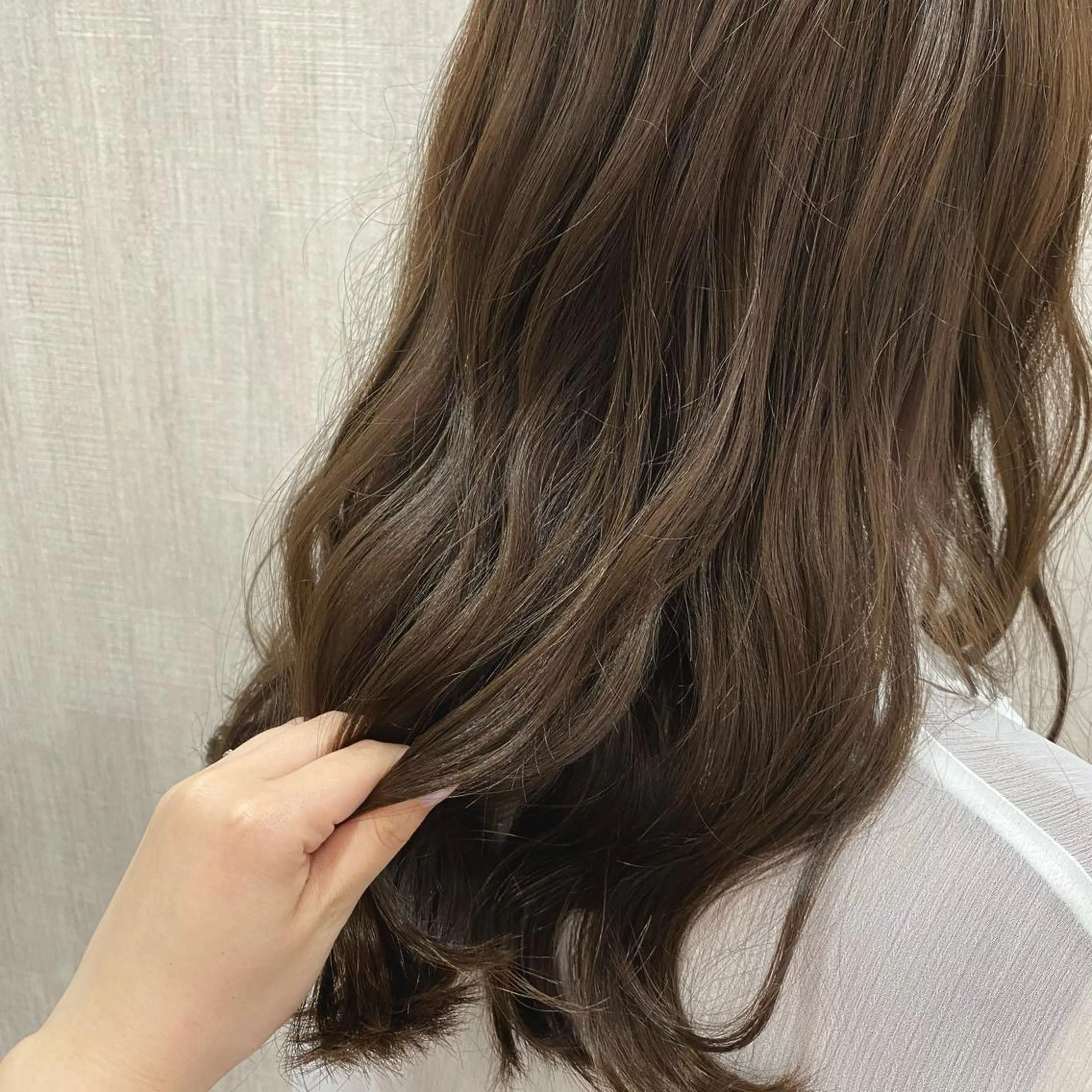 ロング カラー カット ヘアカラー トリートメント 🫧透け感⋆艶髪💎 山口アヤカのヘアスタイル