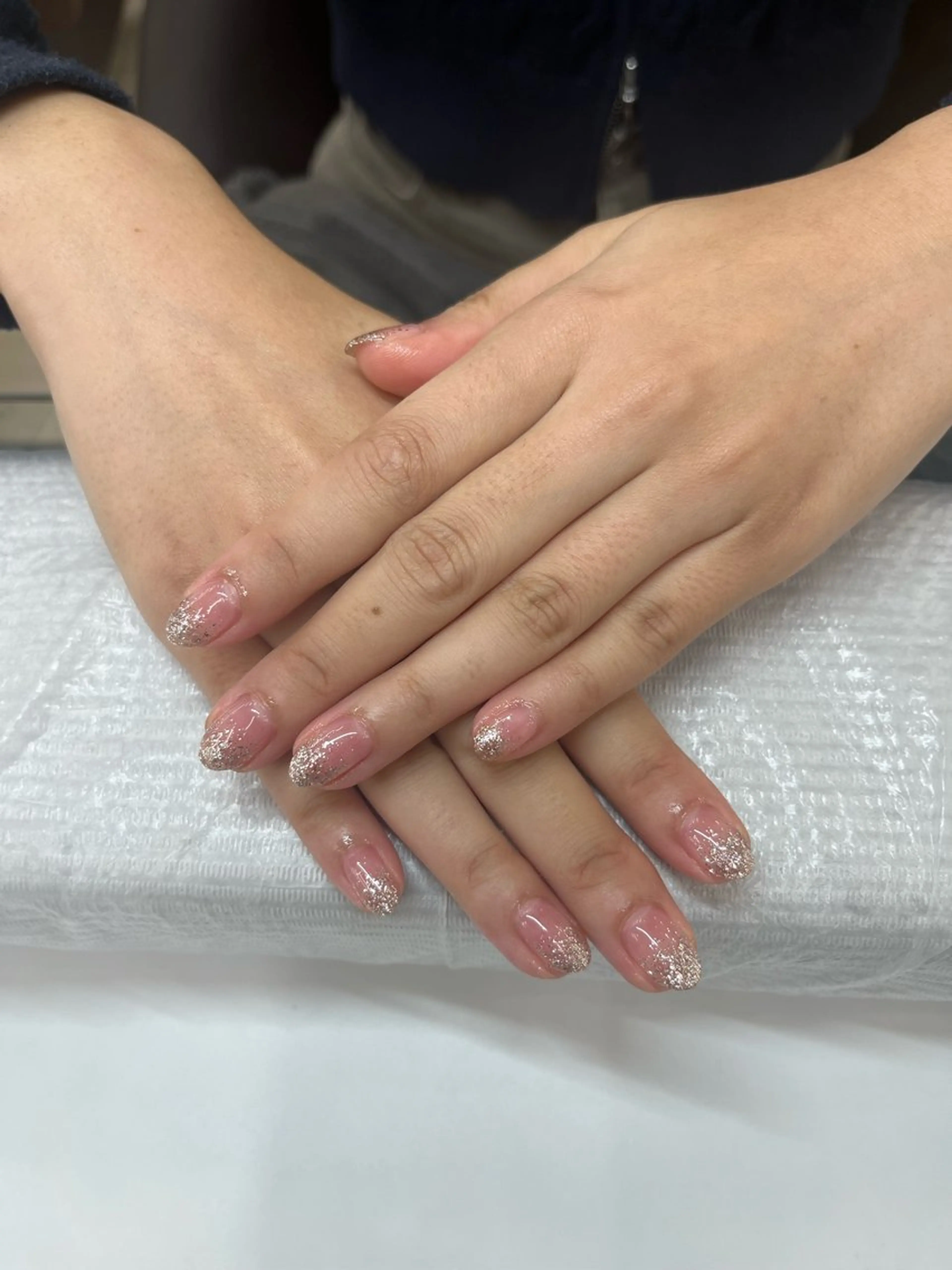 ネイル クリアネイル グラデーション キラキラネイル ラメ(グリッター) ラメグラデーション MAXKELLY YUNAのネイルデザイン