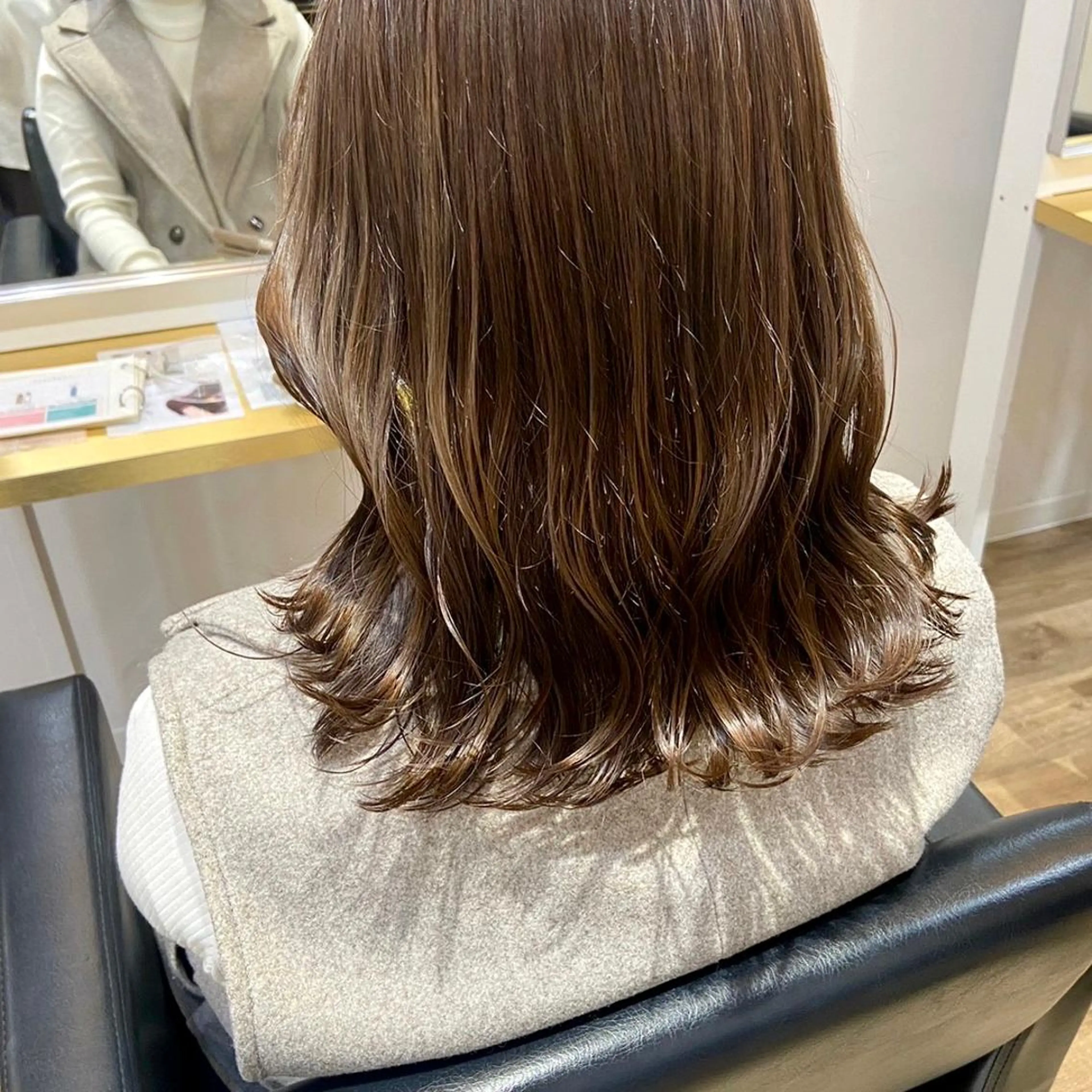 ミディアム カラー ベージュカラー ブリーチ ケアブリーチ 透明感カラー ダブルカラー mai 🎀 / 梅田美容室のヘアスタイル