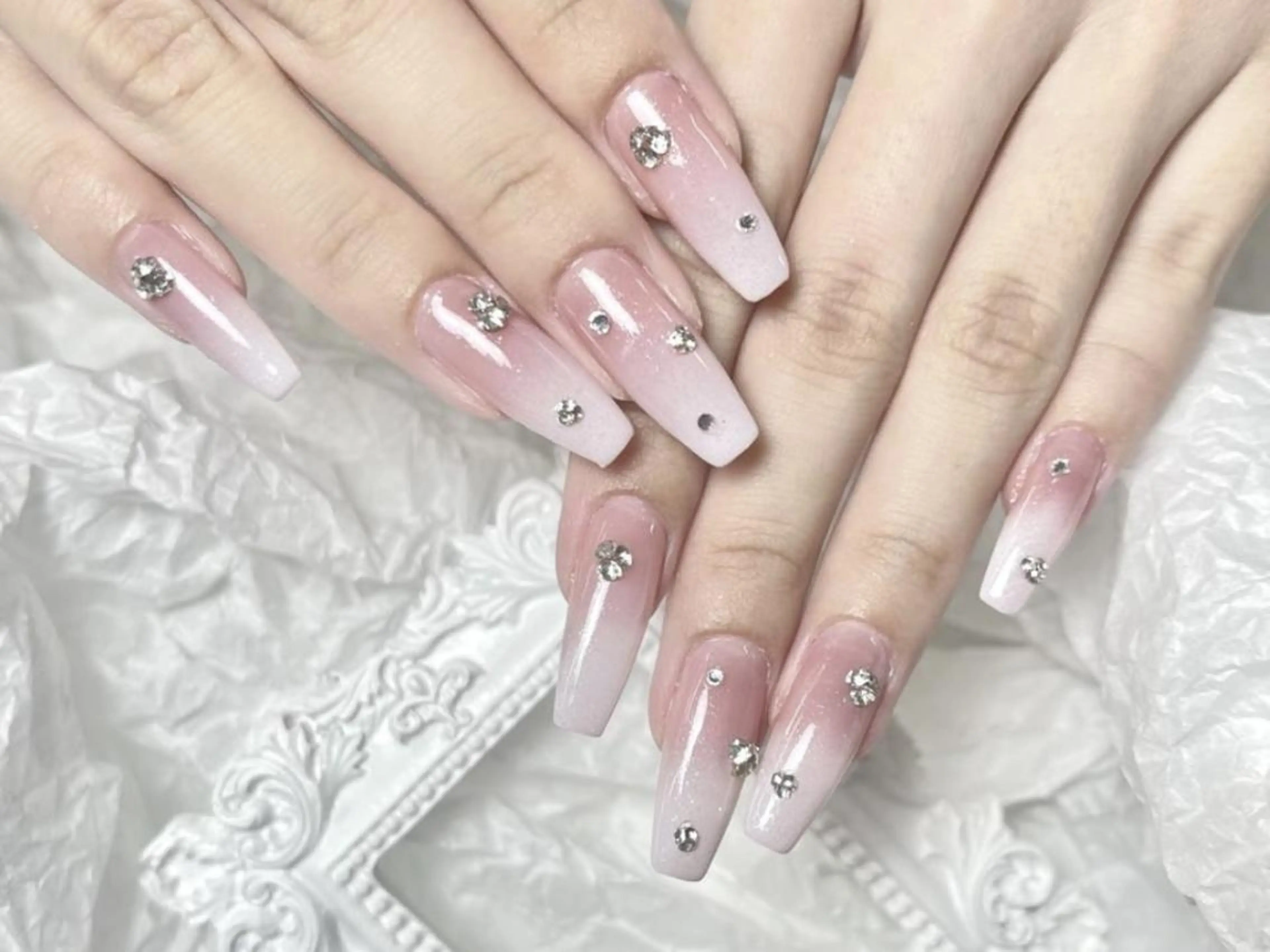 メンズ ネイル アートネイル フレンチネイル ジェルネイル キラキラネイル パラジェル Bloom kabukiのネイルデザイン