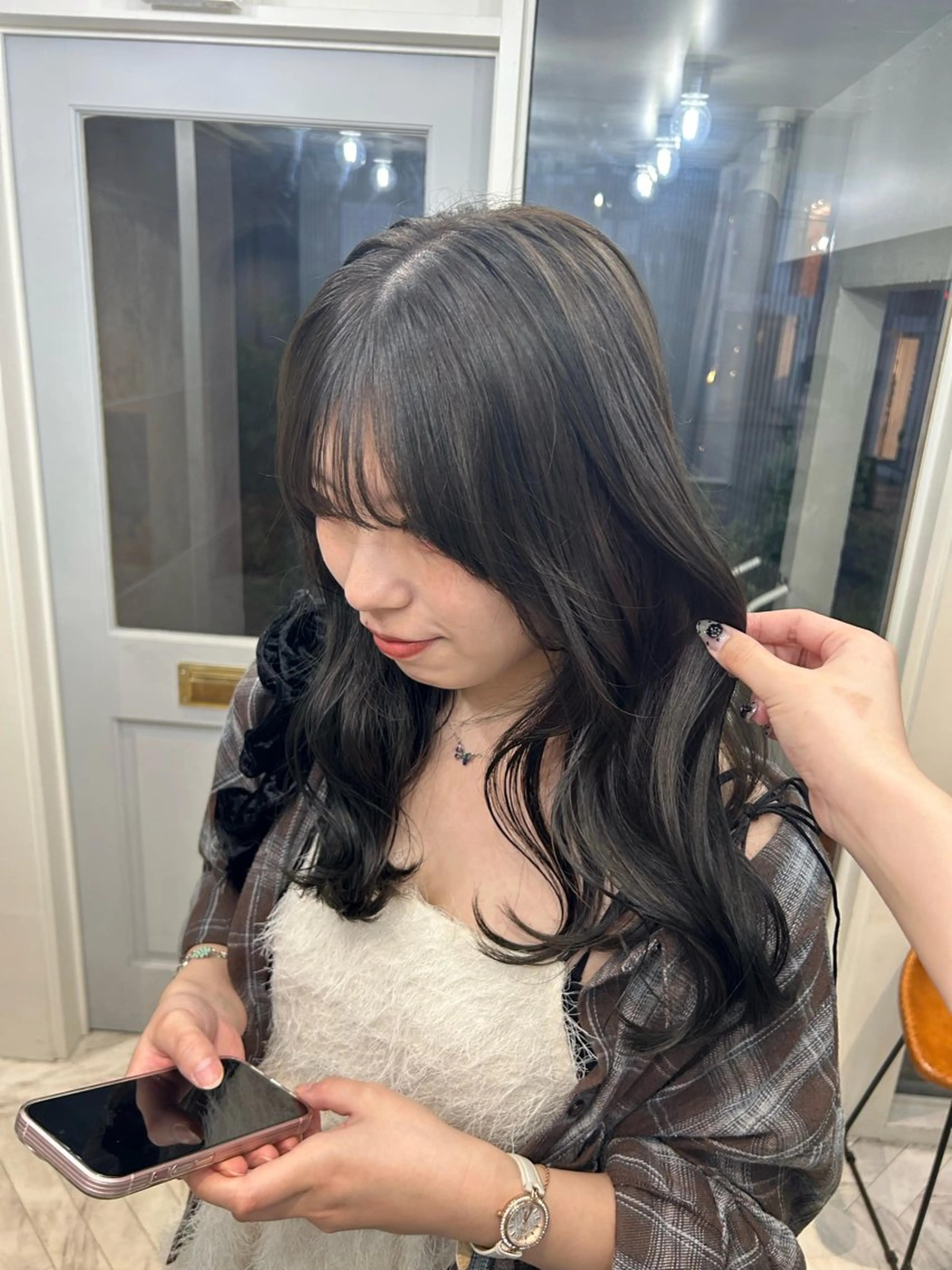 ロング ヘアカラー トリートメント LOE所属・LOE Yuuka/42🩵のヘアスタイル