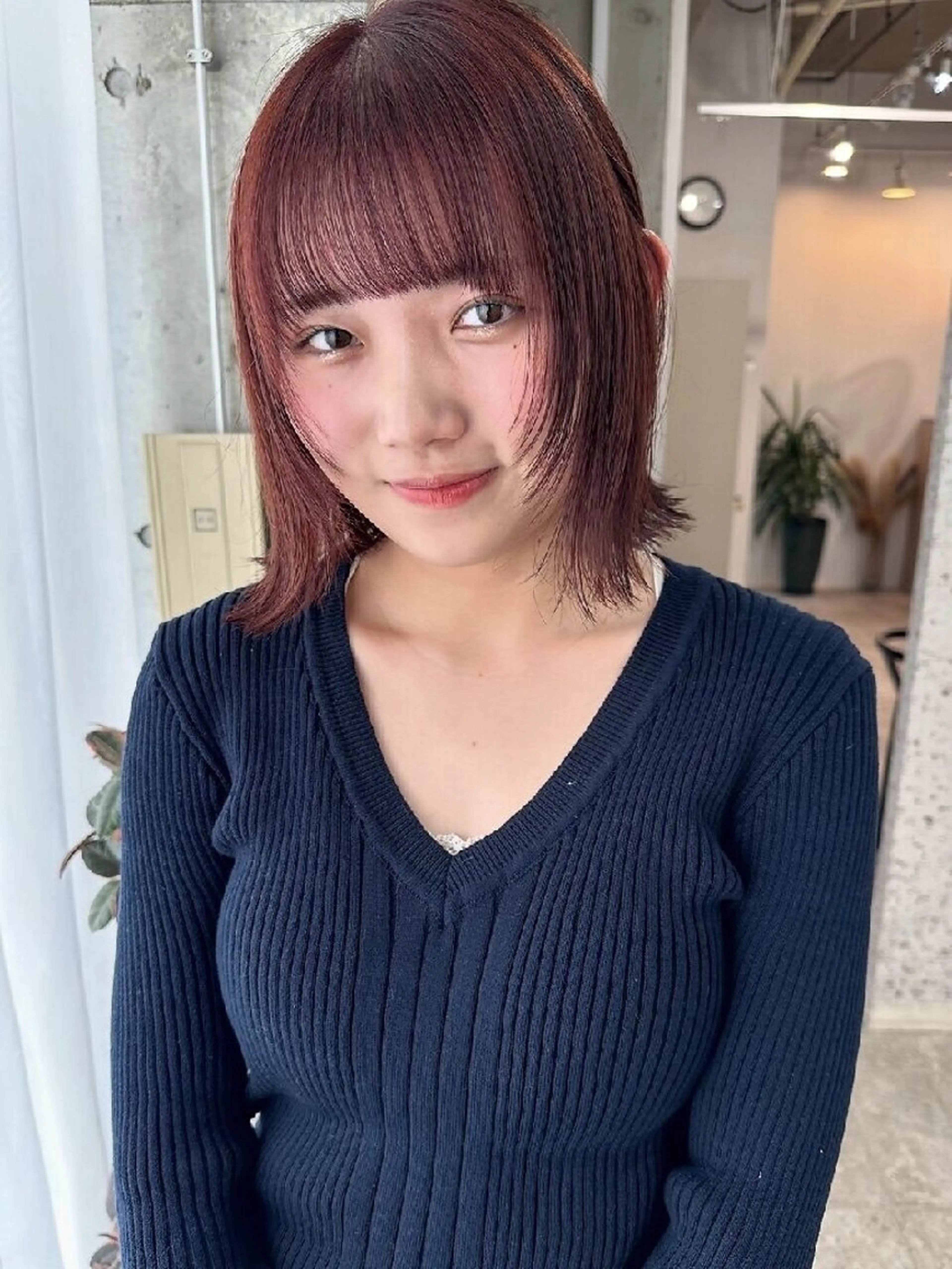 カラー ミディアム ボブレイヤー ブリーチ ダブルカラー グレージュ インナーカラー カット ヘアカラー mood 髪質改善 ダブルカラーのヘアスタイル