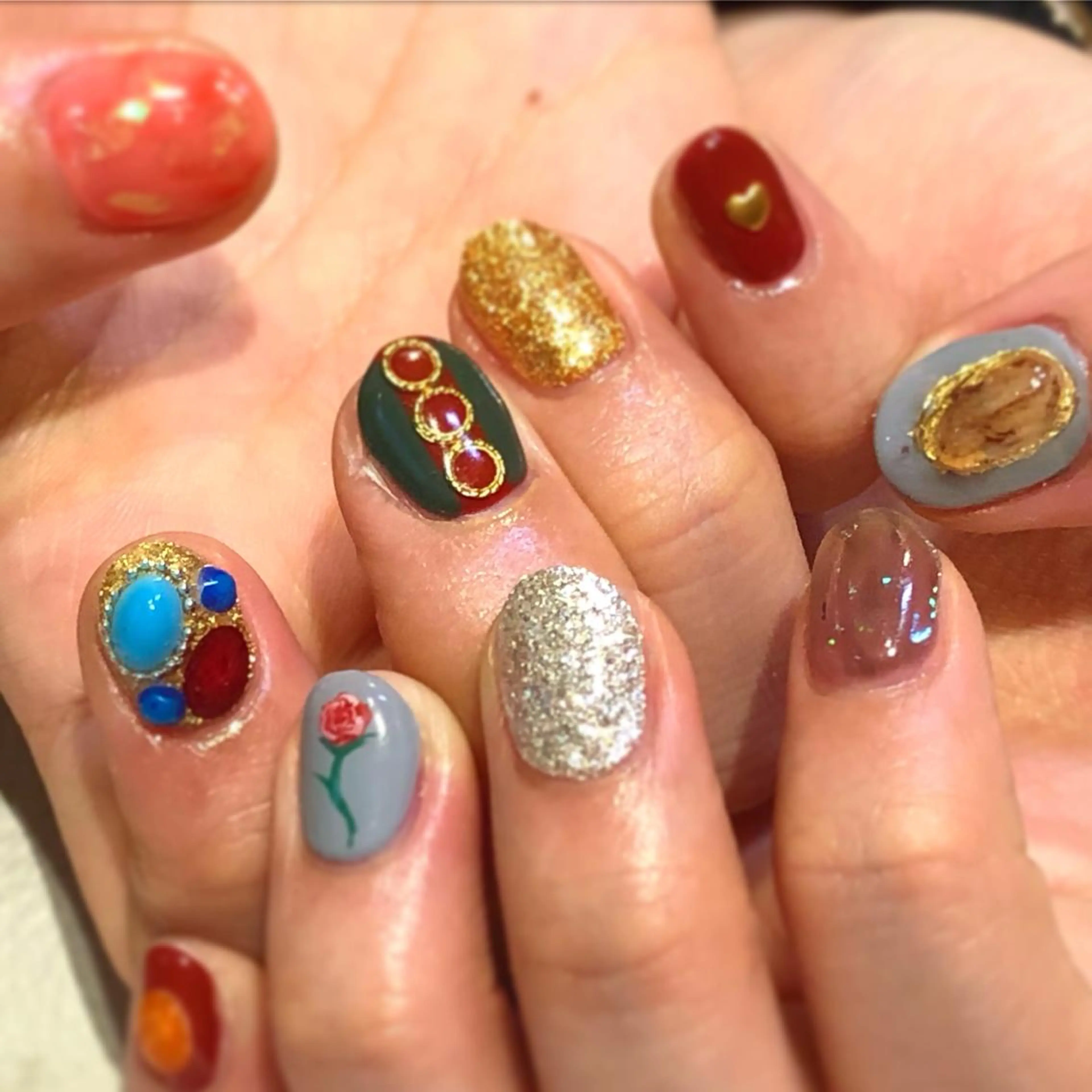 ネイル Nest 三田のマツエク・マツパデザイン