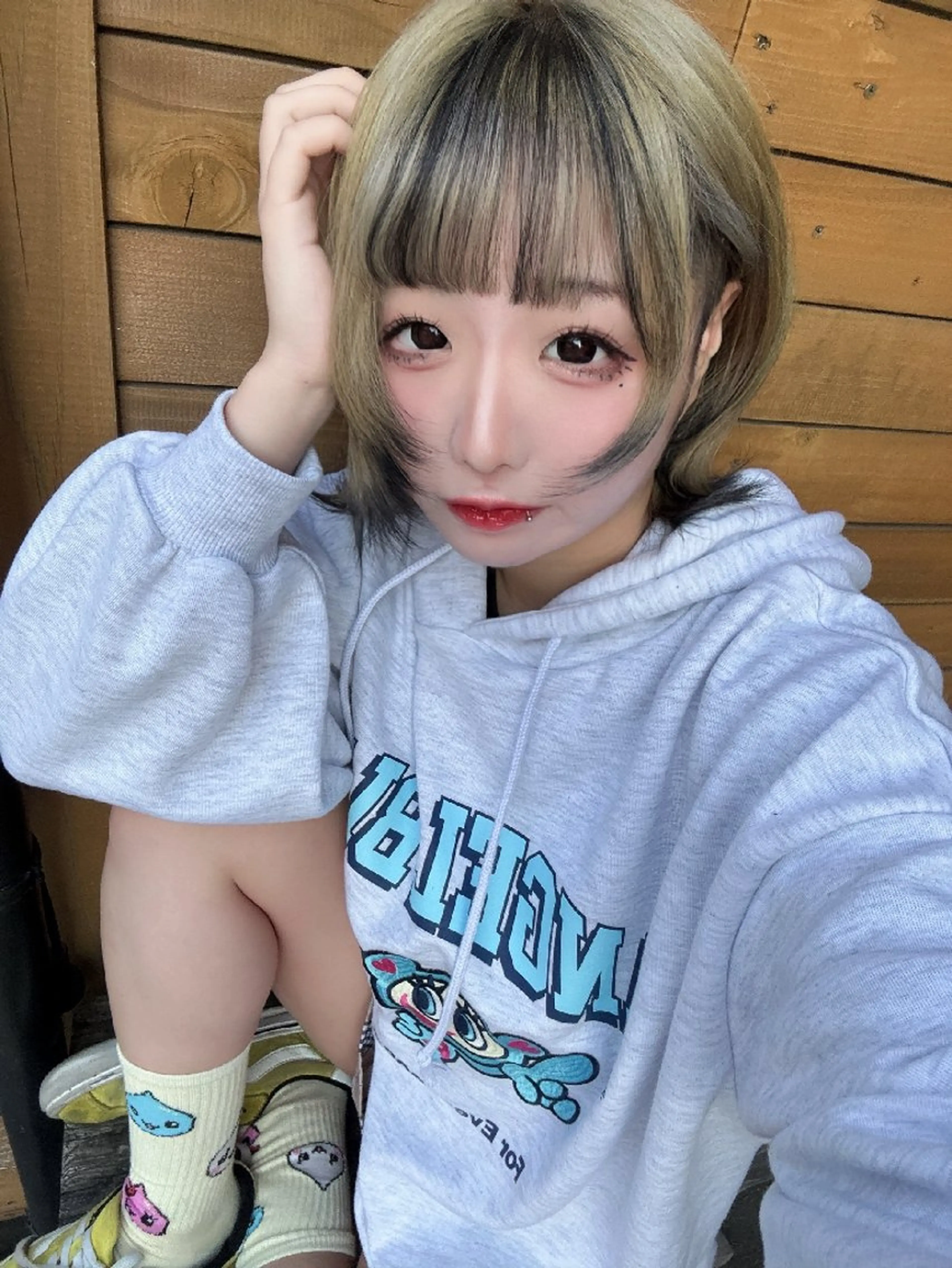 ミディアム カラー アッシュ ブリーチ デザインカラー ハイトーンカラー ミルクティーアッシュ ヘアカラー トリートメント 埼玉久喜/ハイトーン デザインカラーRYOのヘアスタイル