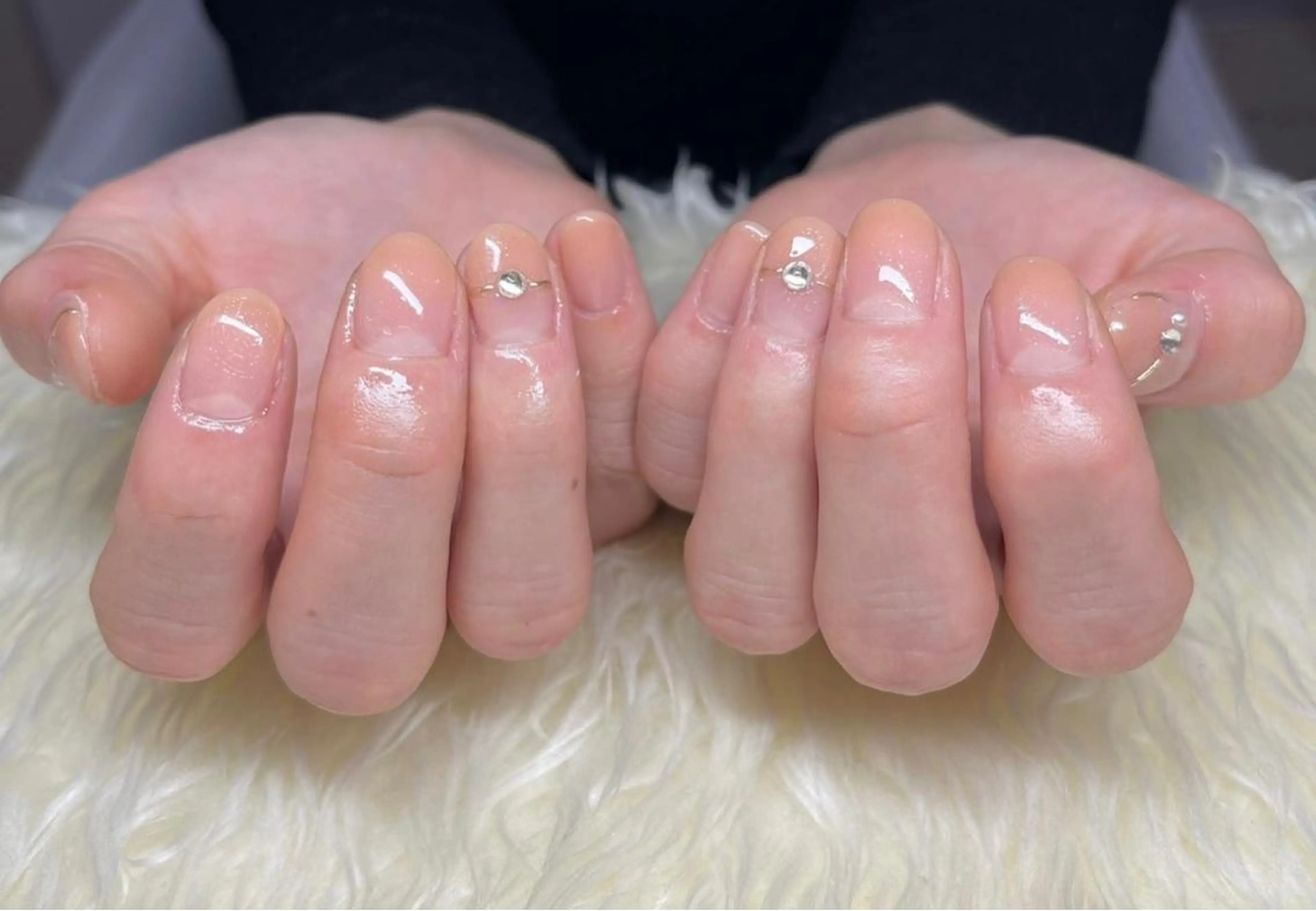 ネイル 長さ出し ジェルネイル 韓国ネイル 持ち込み ニュアンスネイル ハンドネイル Nail&eye Belire 新宿のネイルデザイン
