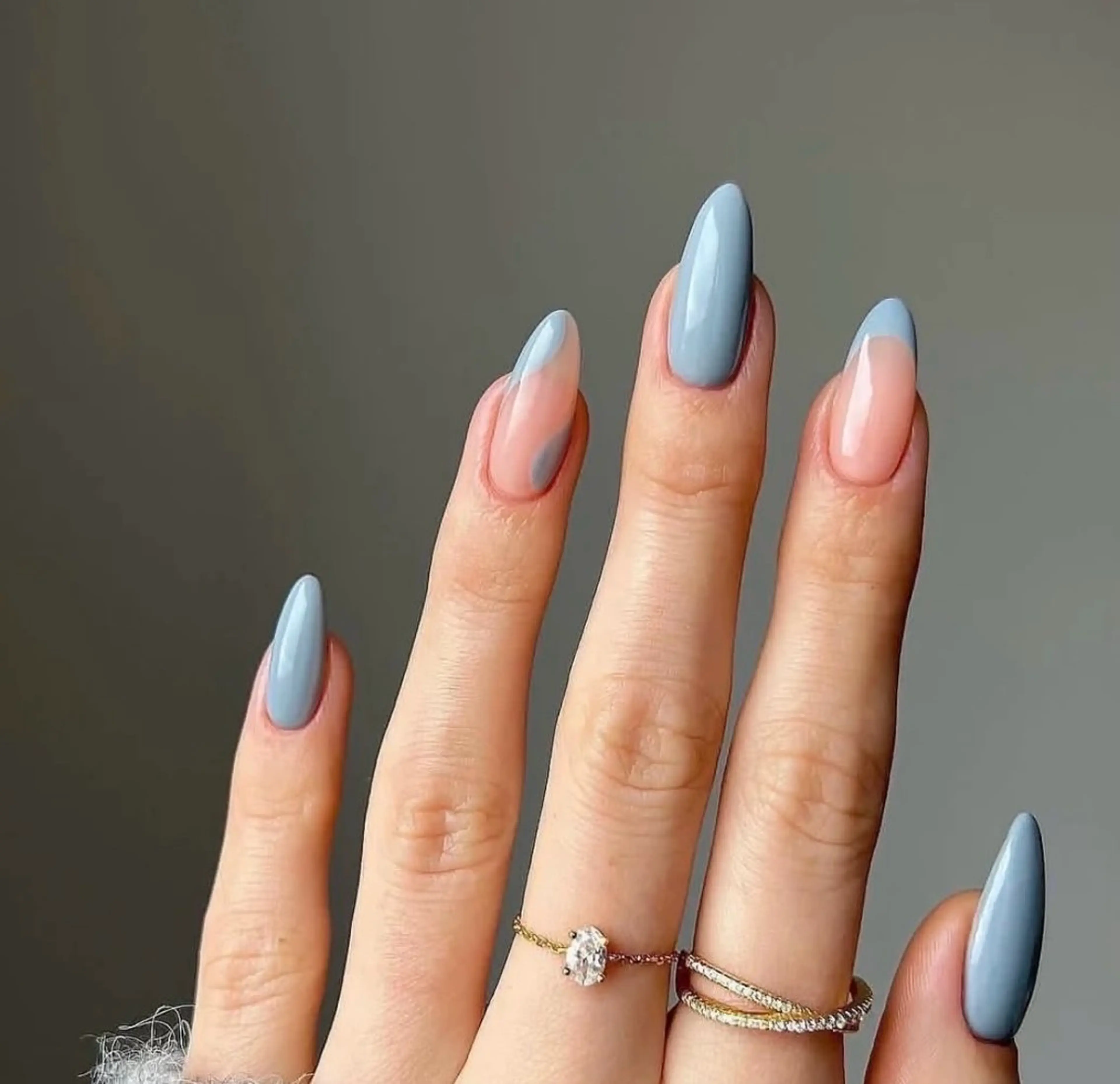 ネイル 高木 維麗絲のネイルデザイン