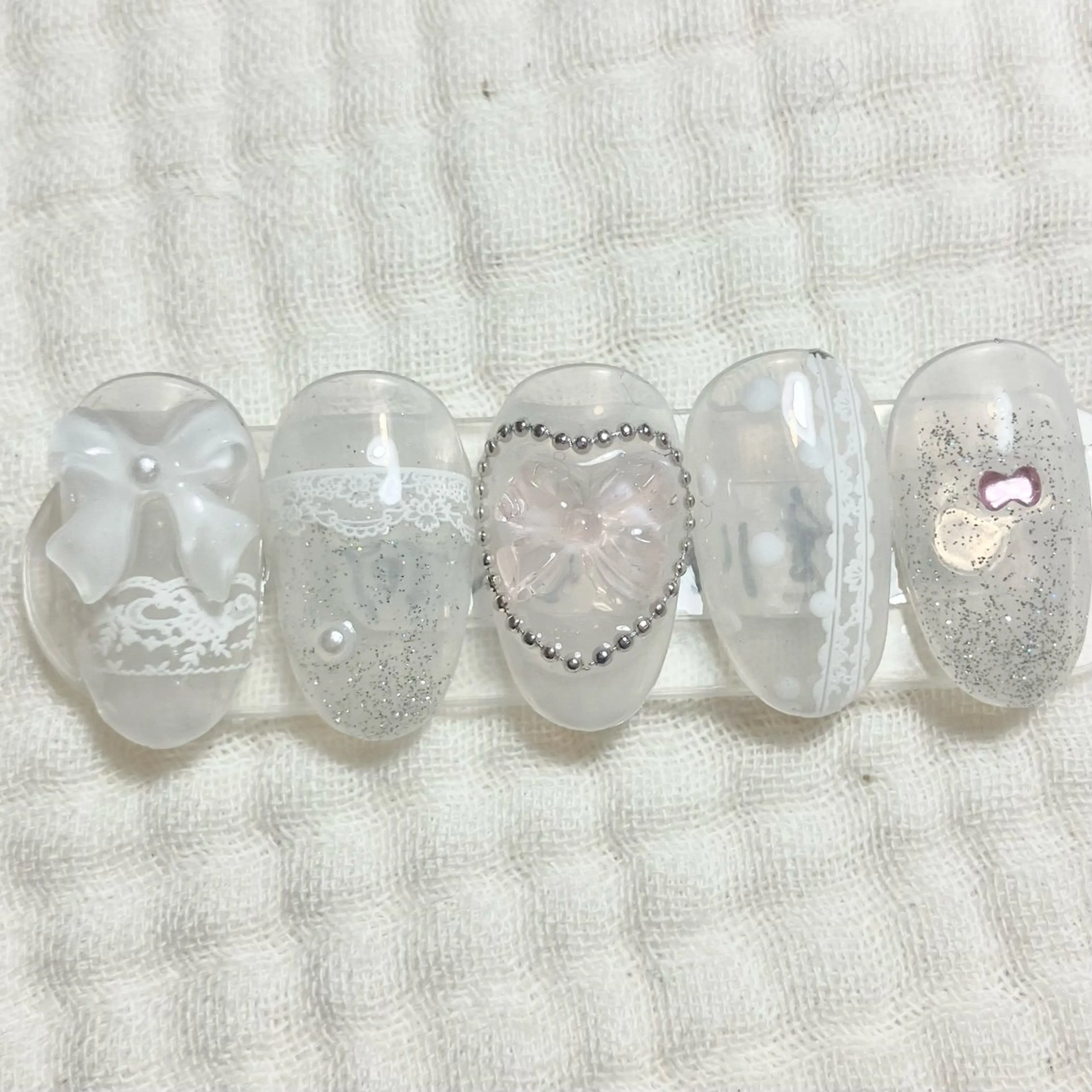 純欲レース×冬の雰囲気ネイル❄️(定額)オフ込みの写真