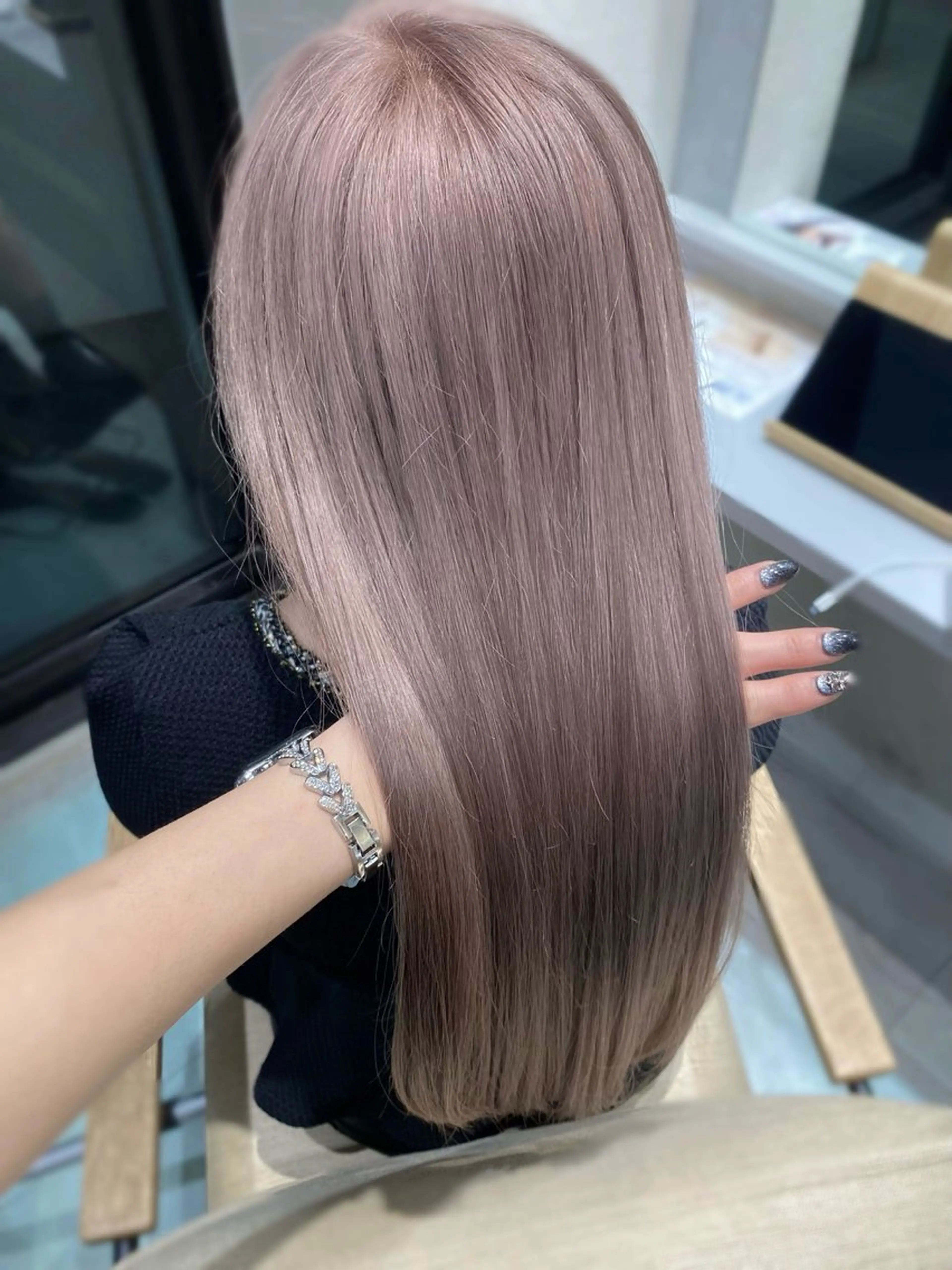 カラー ブリーチ ケアブリーチ ヘアカラー トリートメント 大阪梅田カラーカット モデル募集中🦋サヤのヘアスタイル