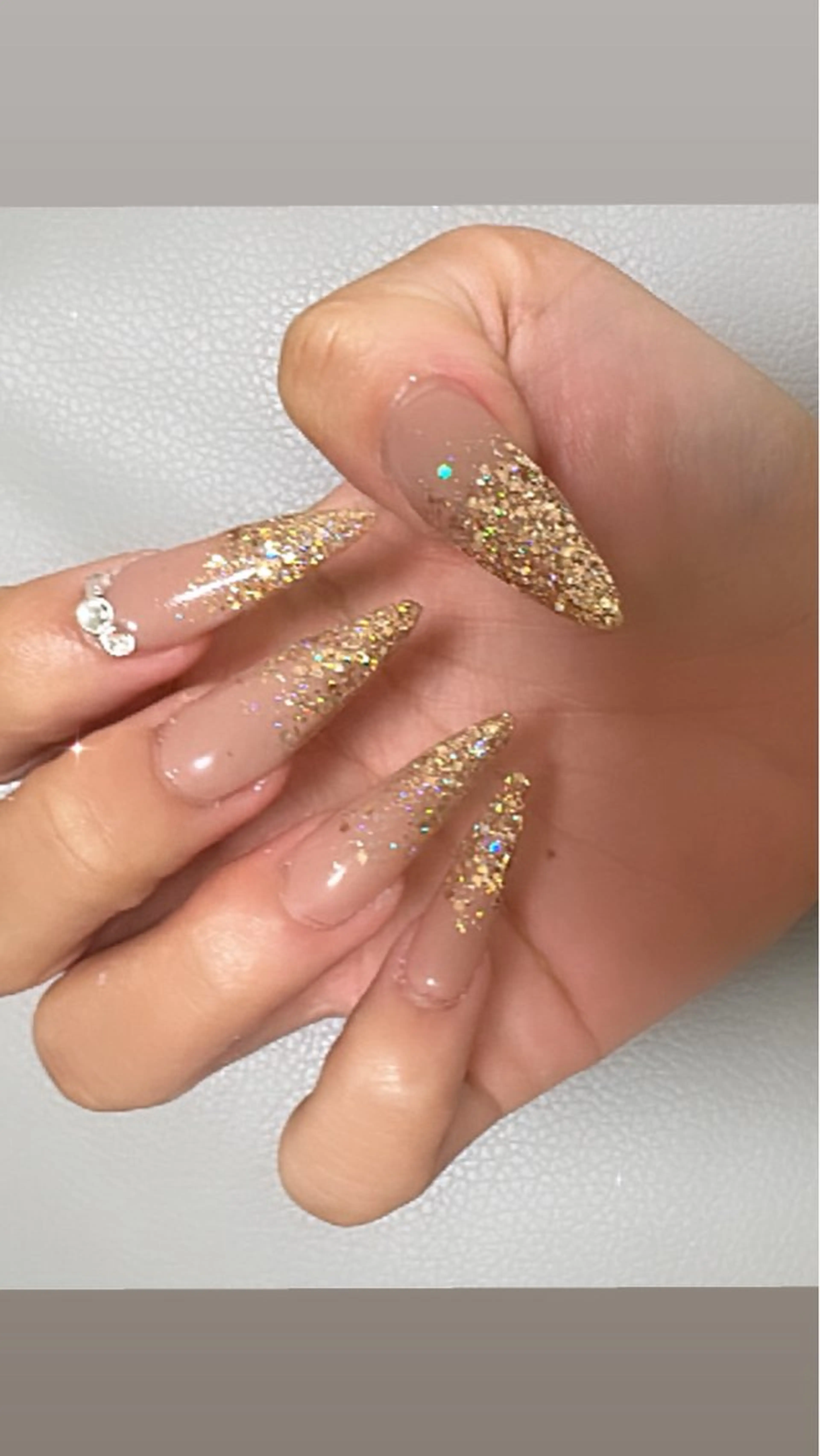 ハーフチップ長さだし10本ワンカラー💅🏽🤍の写真