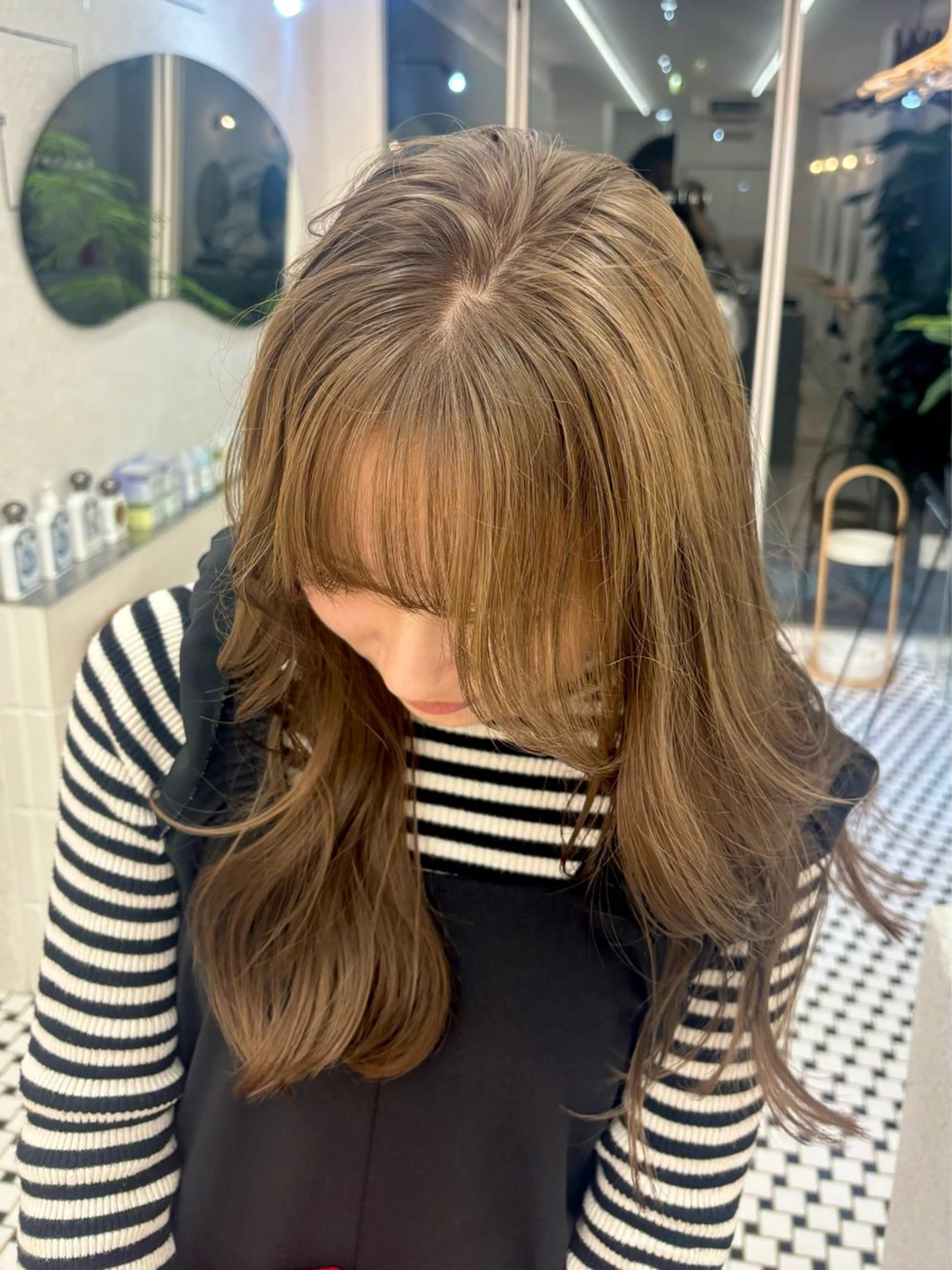 ロング カラー ヘアカラー 🧸ミルクティー／ ぷつっとボブ｜ミクのヘアスタイル