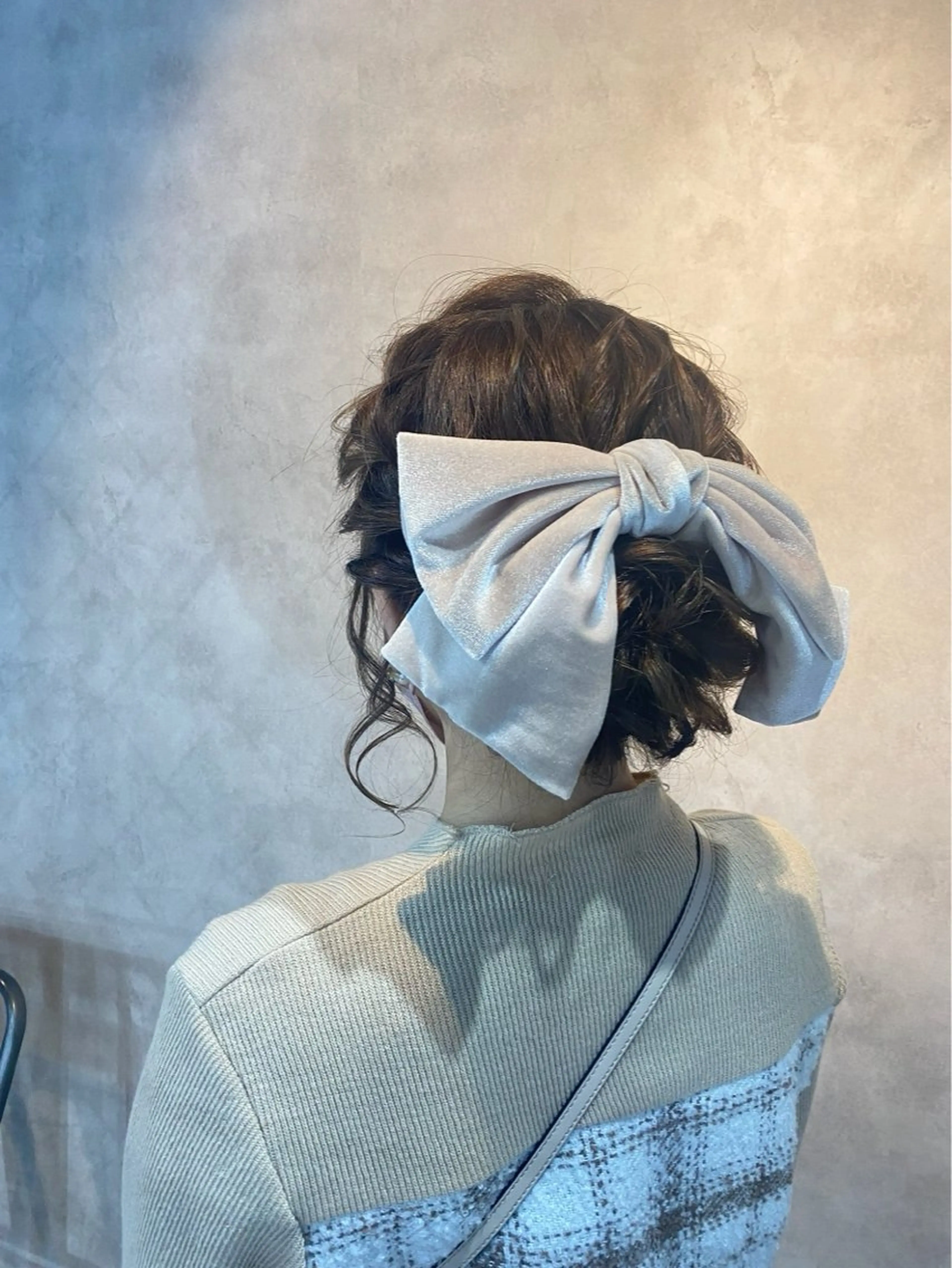 ミディアム ヘアアレンジ KISSSWAN所属・KISSSWAN はなのヘアスタイル