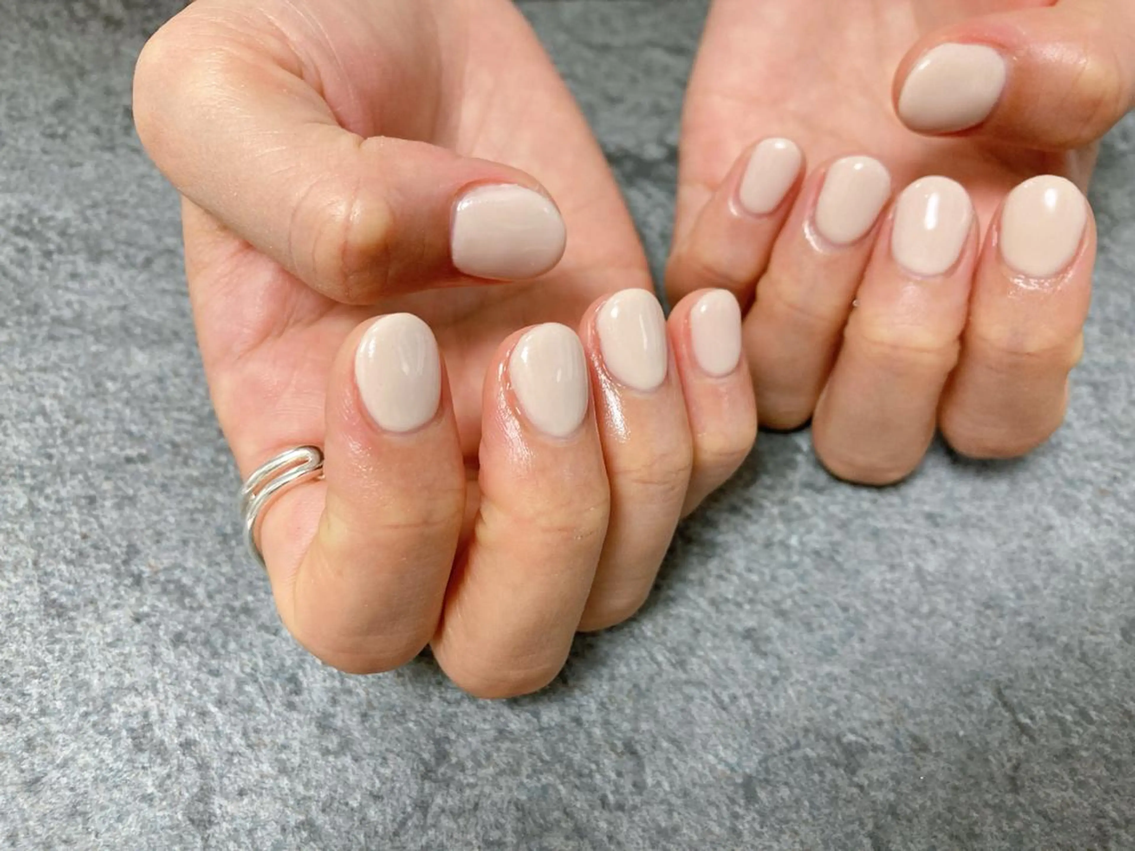 ネイル ホワイト ハンドネイル Mogu nail 二子玉川のネイルデザイン