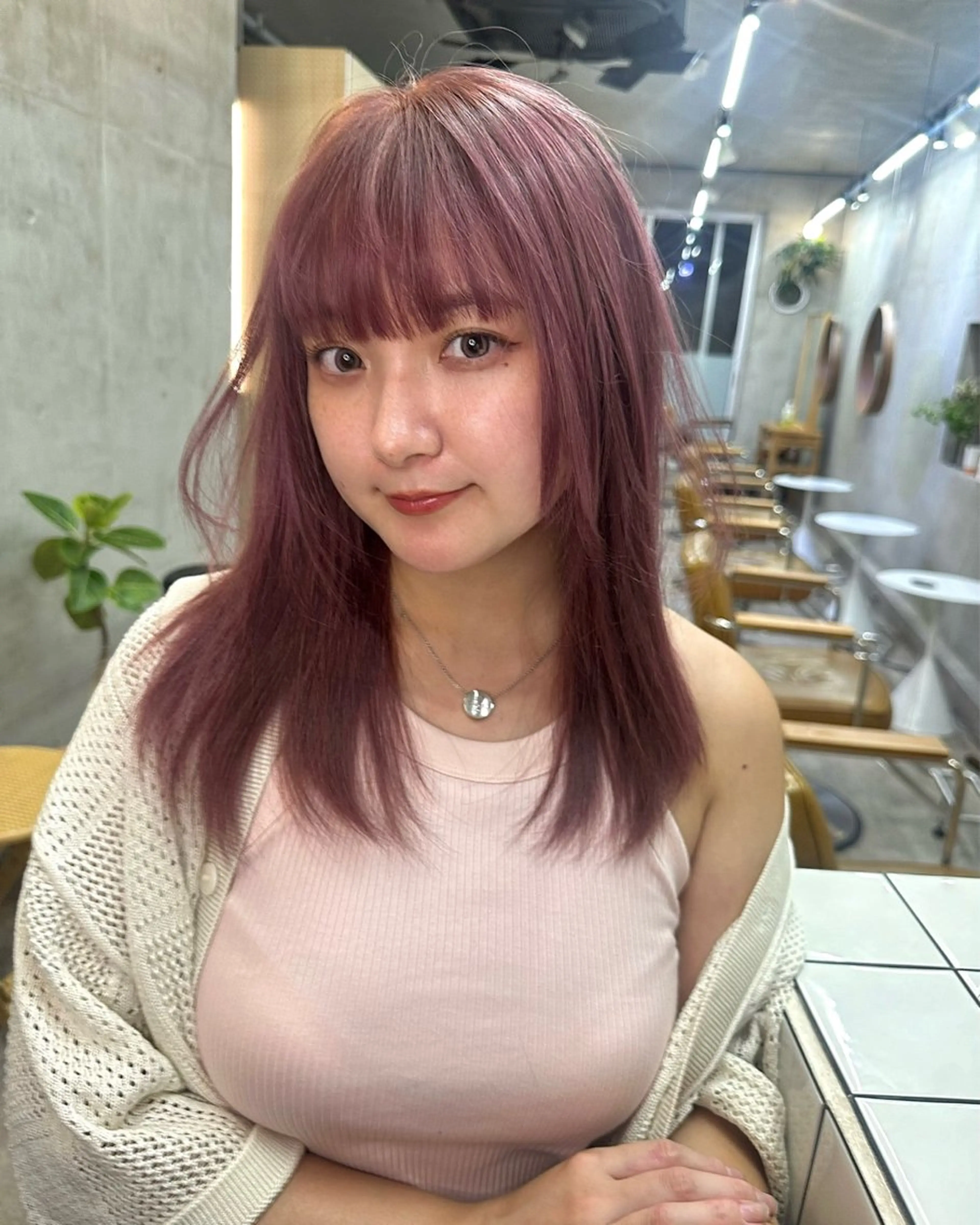 ミディアム カラー ベージュカラー ブリーチ ケアブリーチ 透明感カラー ラベンダーカラー カット ヘアカラー トリートメント レイヤーカット💫 ／HARUKA🎀のヘアスタイル