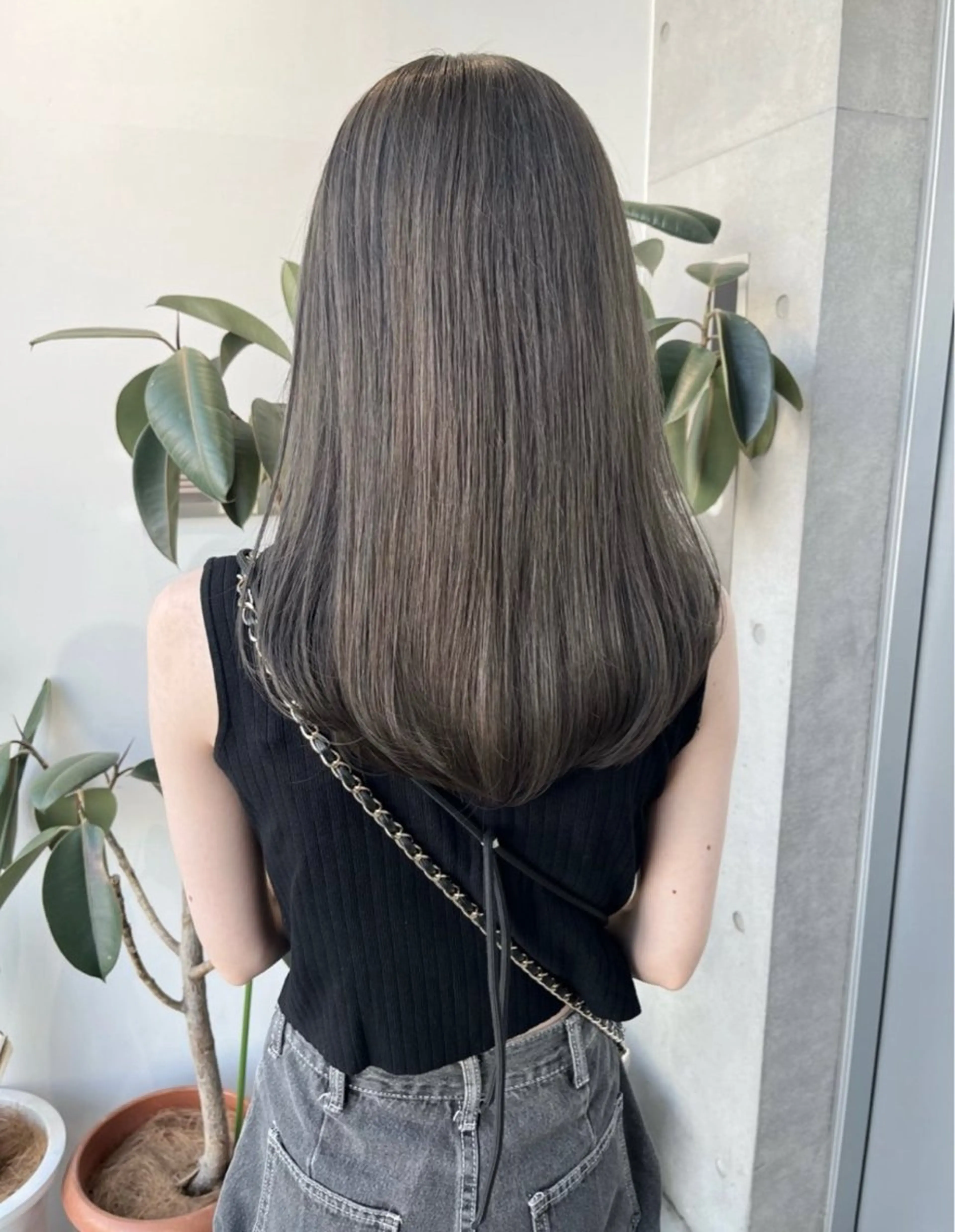 ロング カラー パーマ ヘアアレンジ カット ヘアカラー トリートメント ヘッドスパ ヘアセット 透明感/オリーブ/ グレージュ/YUKAのヘアスタイル