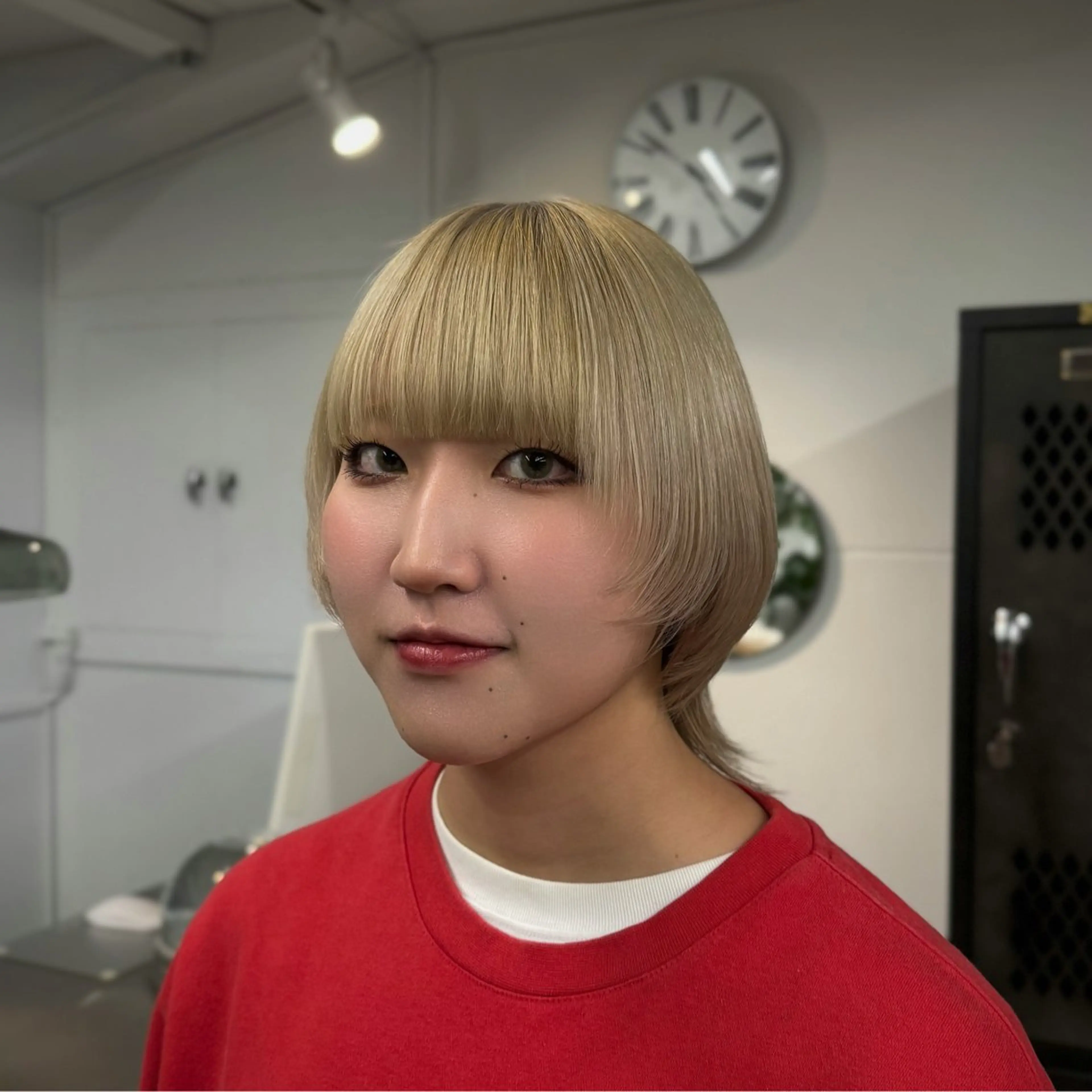 ショート INORI|レイヤー |ハッシュカットのヘアスタイル