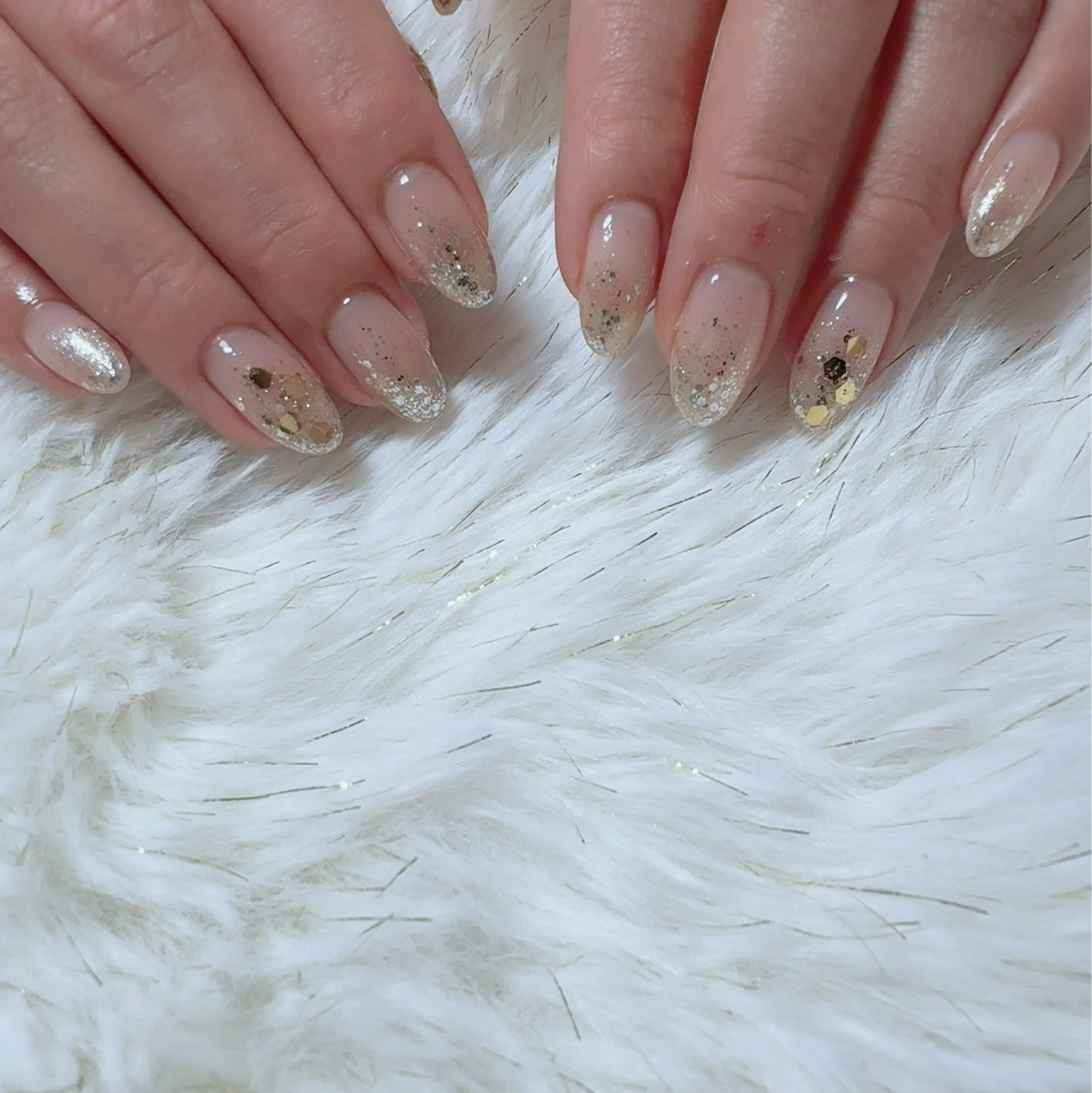 ネイル グラデーション ラメ(グリッター) ラメグラデーション nailsalon ...neneのネイルデザイン