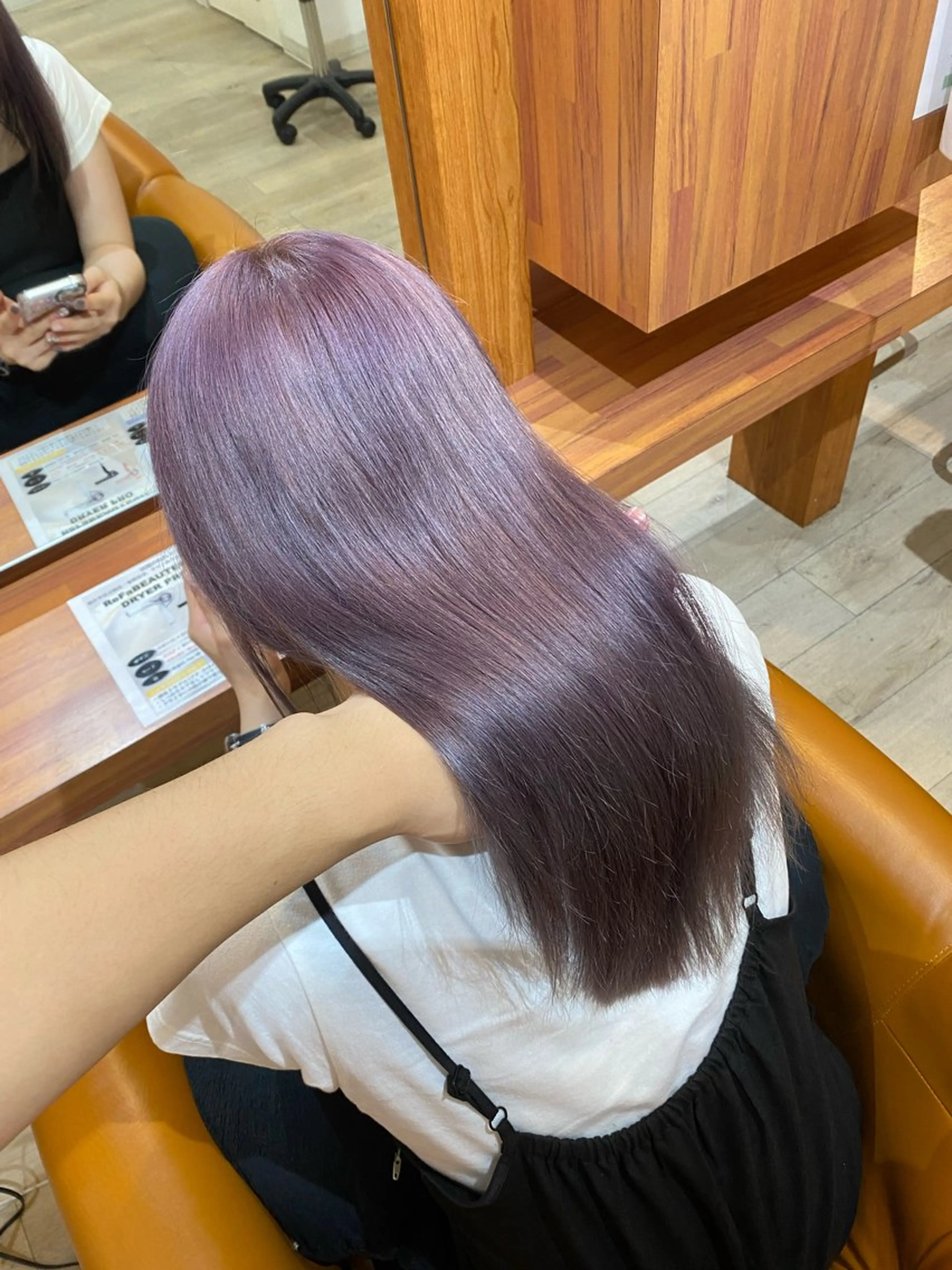 ロング カラー ブリーチ ケアブリーチ ハイトーンカラー パープルカラー 縮毛矯正とレイヤー /杉村凜汰郎のヘアスタイル