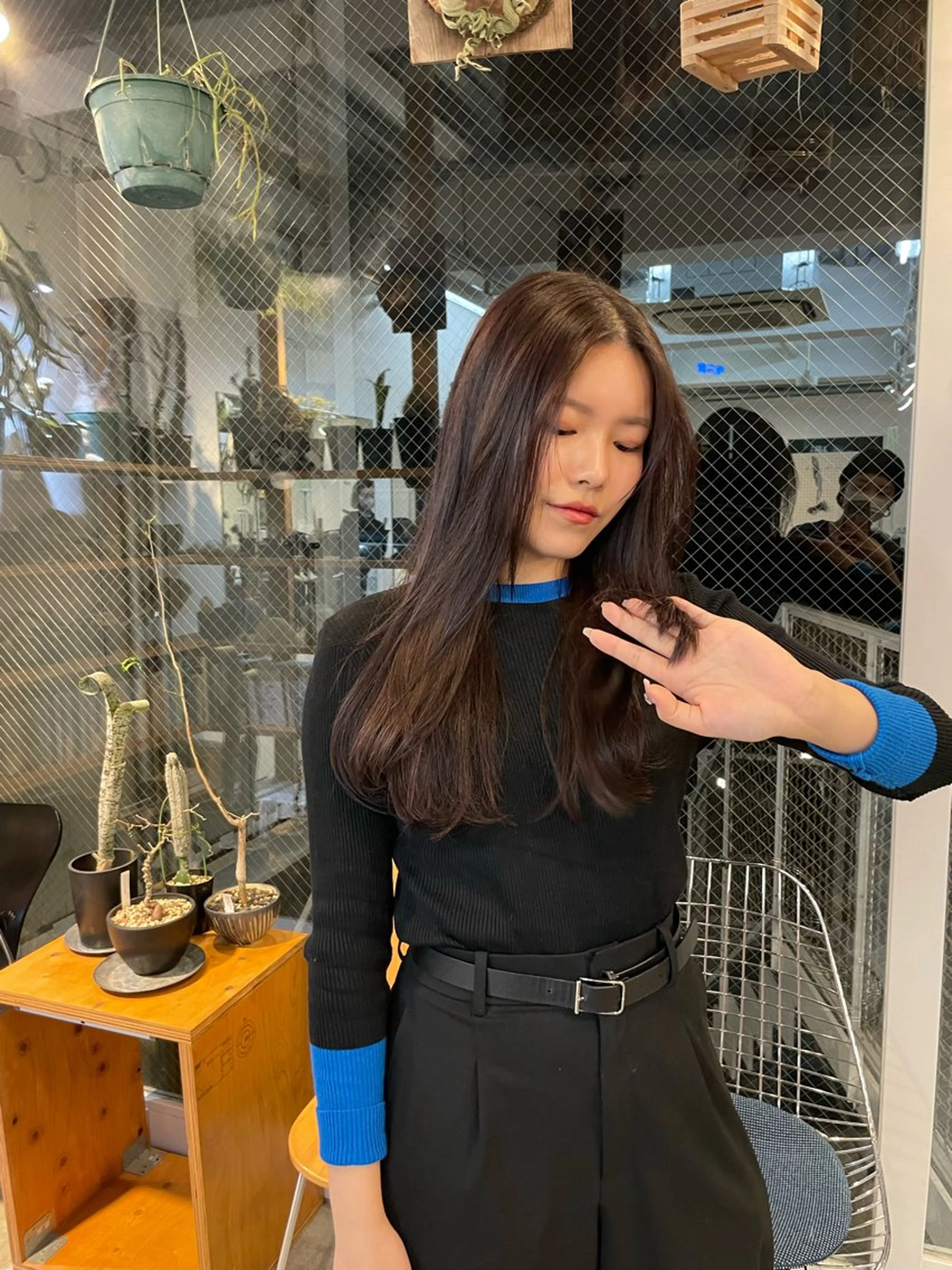 ロング カラー 透明感カラー cyez rinkaのヘアスタイル