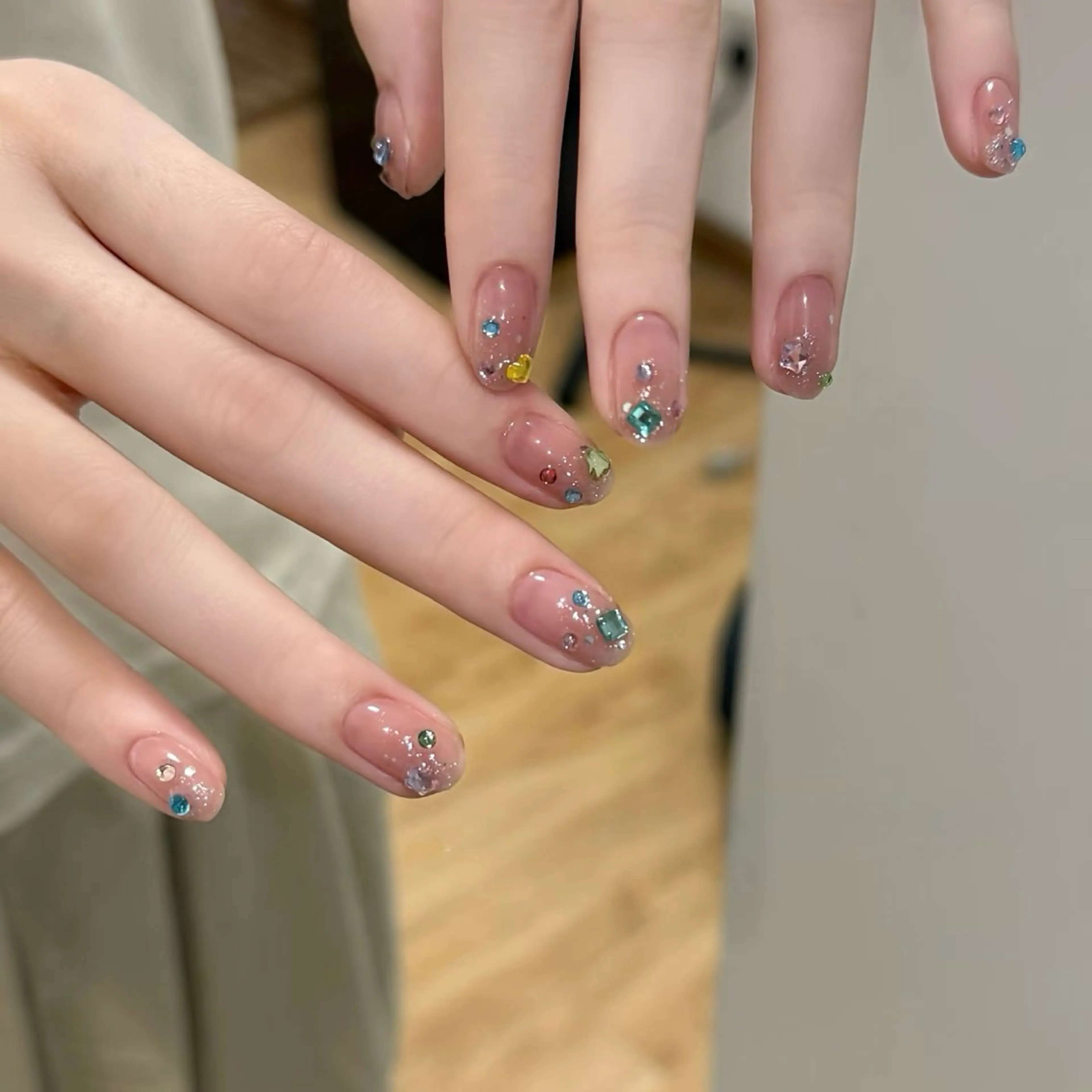 ネイル ハンドネイル Iris  Nail所属・akige akigeのネイルデザイン