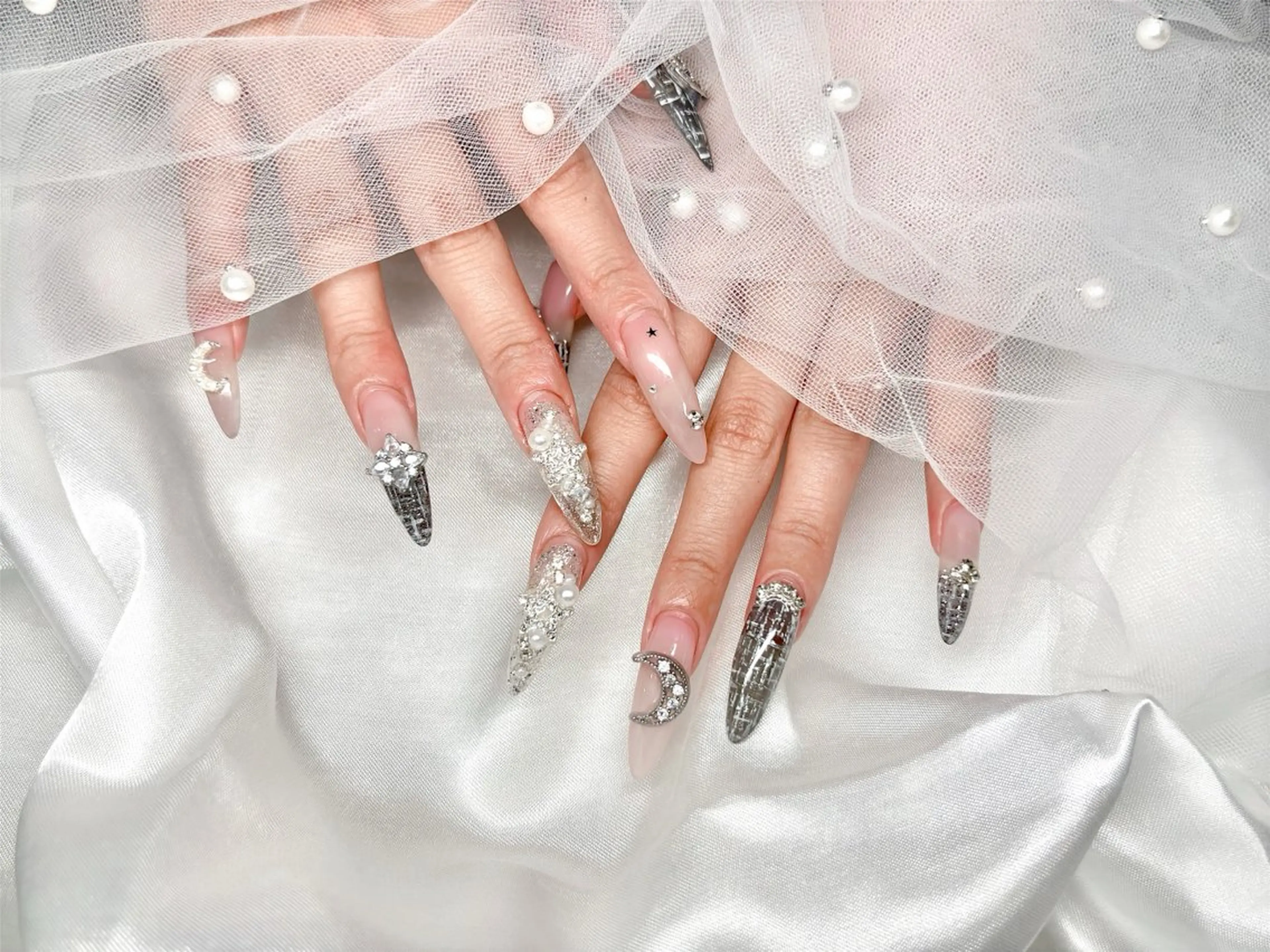 ネイル WAKANA 𖤐 ̖́-のネイルデザイン