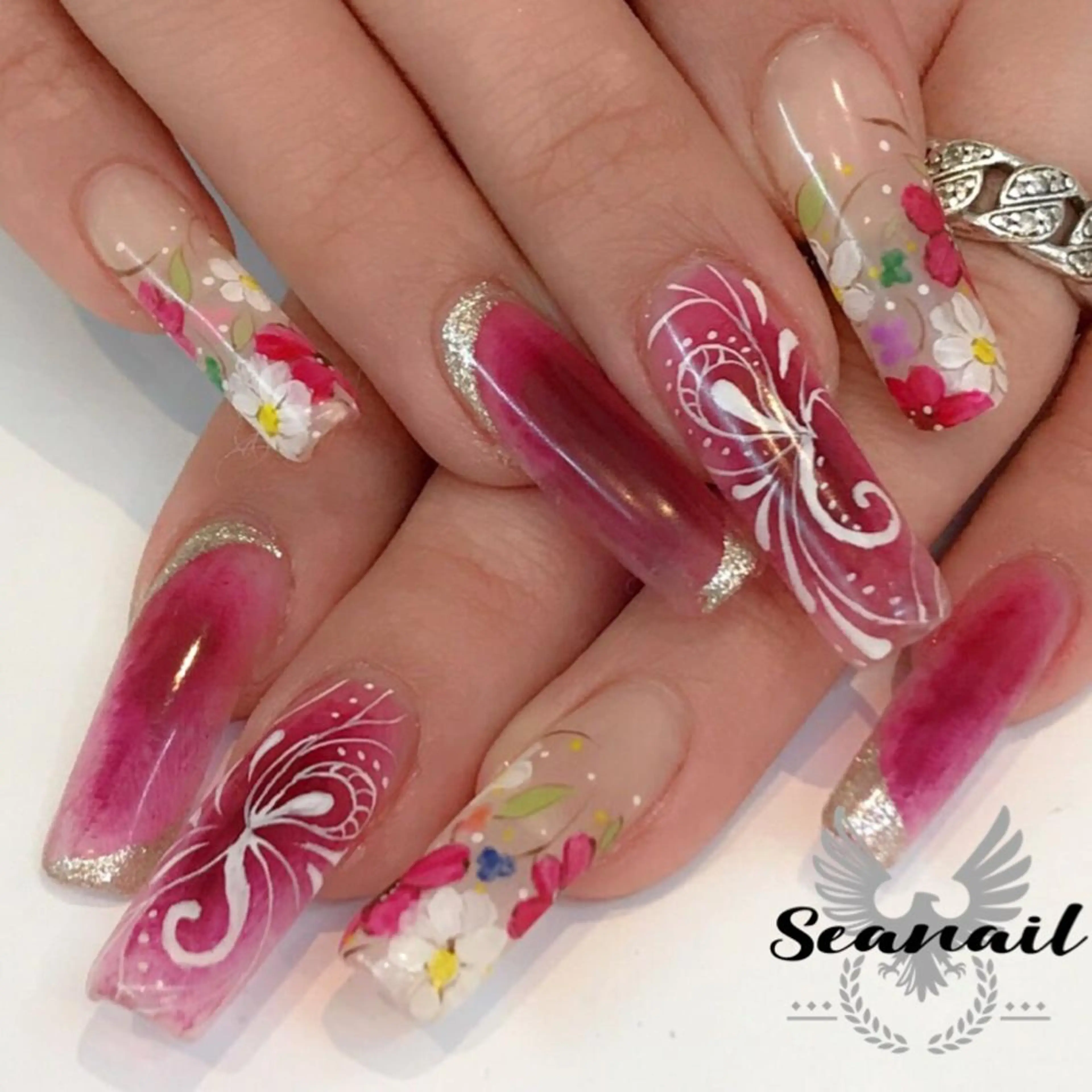 ネイル 小尾 栞のネイルデザイン