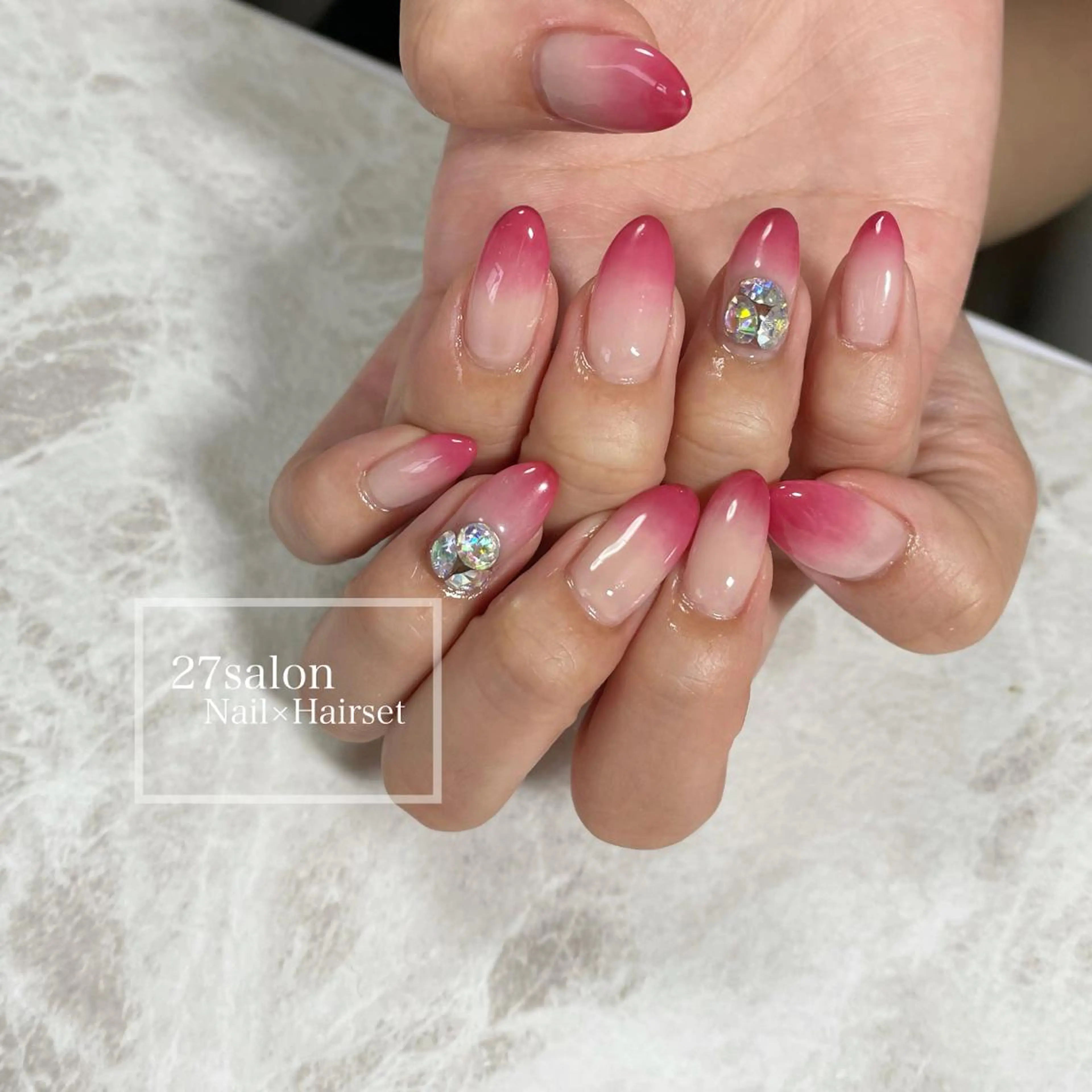 ネイル グラデーション シンプルネイル 27salon yuinaのネイルデザイン