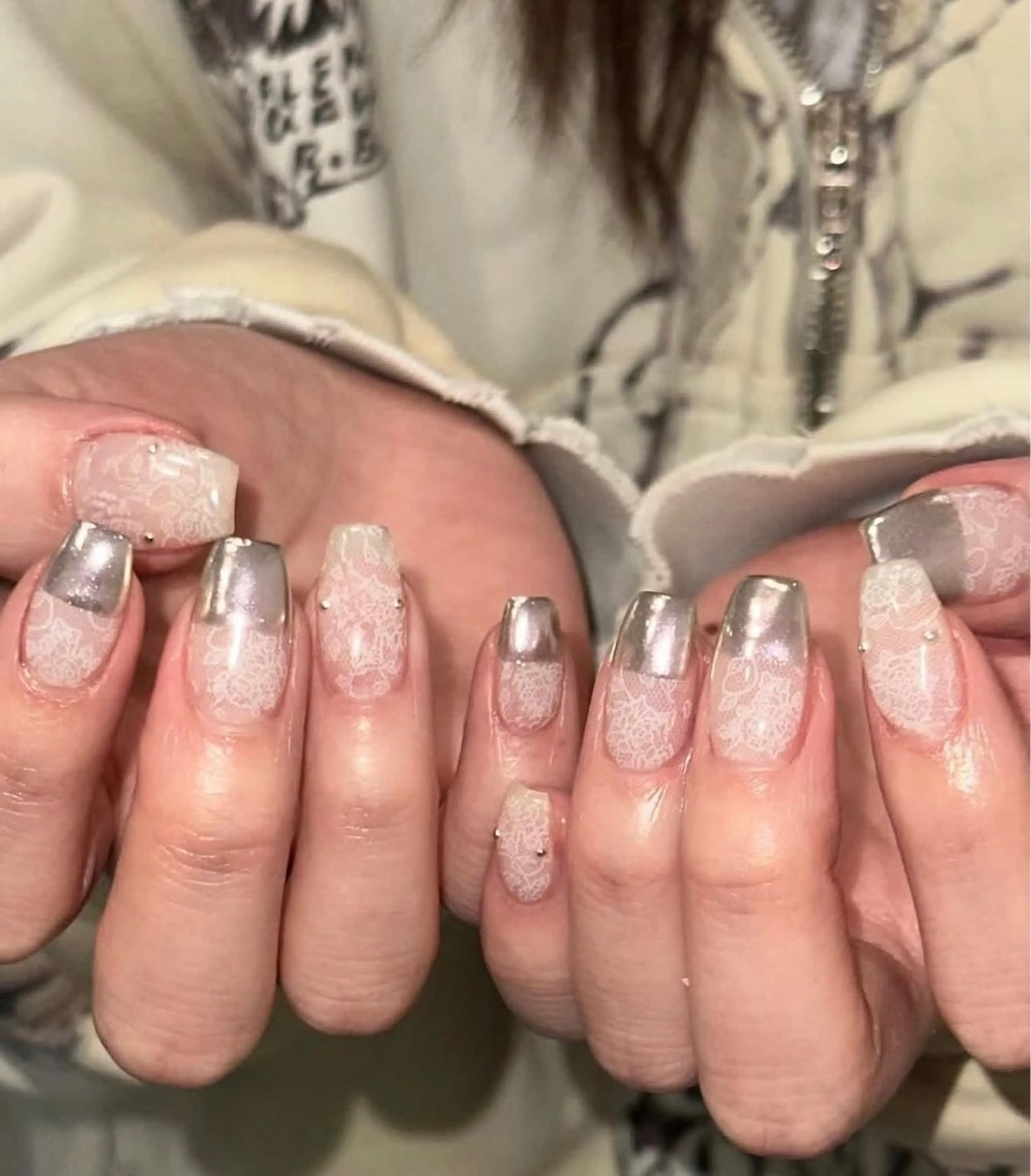 ネイル チークネイル フレンチネイル ジェルネイル ガーリー キラキラネイル ハンドネイル 高橋 雪のネイルデザイン