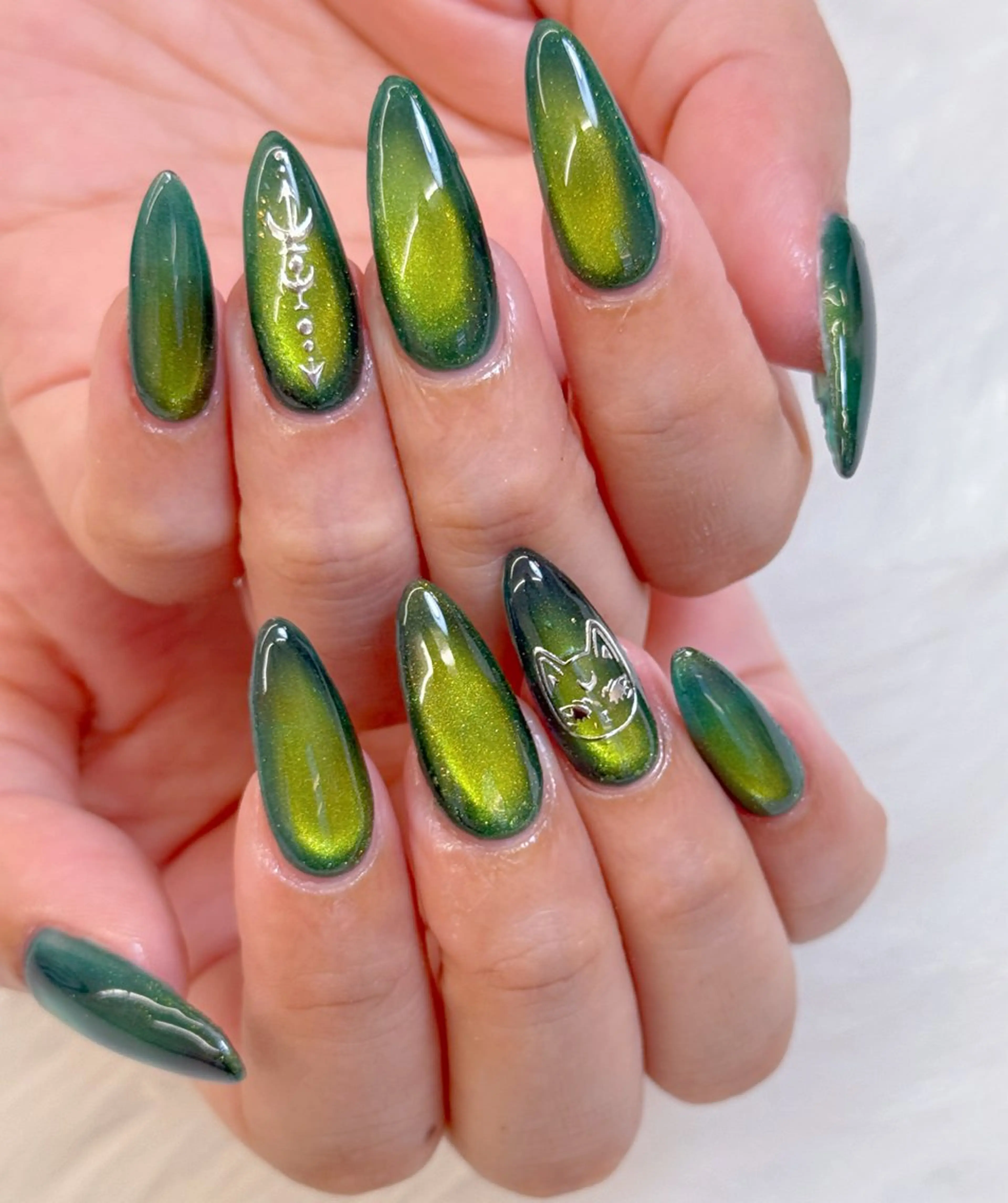 ネイル Luxe Nailのネイルデザイン