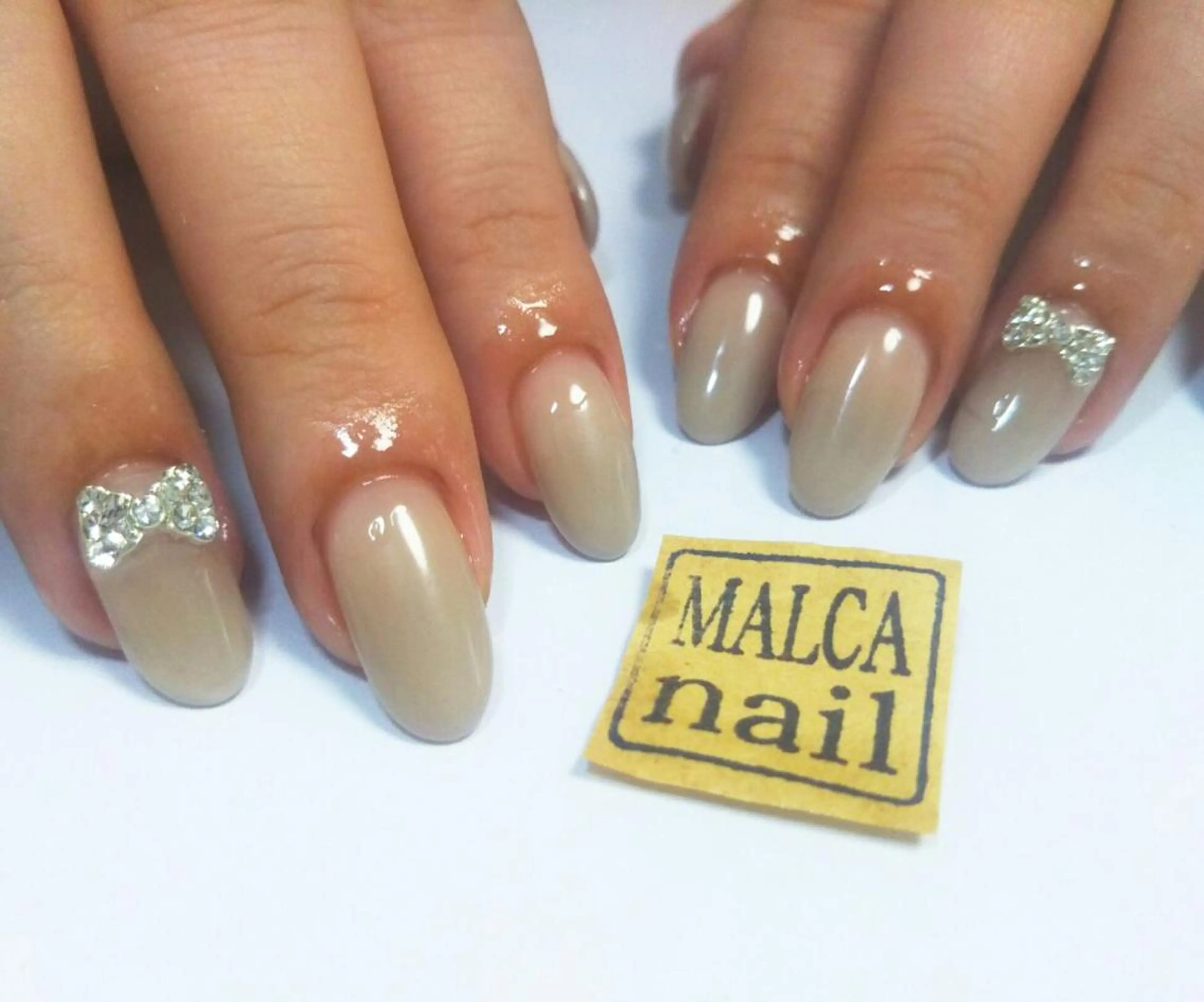 ネイル MALCAnail(マルカネイル)所属・荒木 莉奈のネイルデザイン