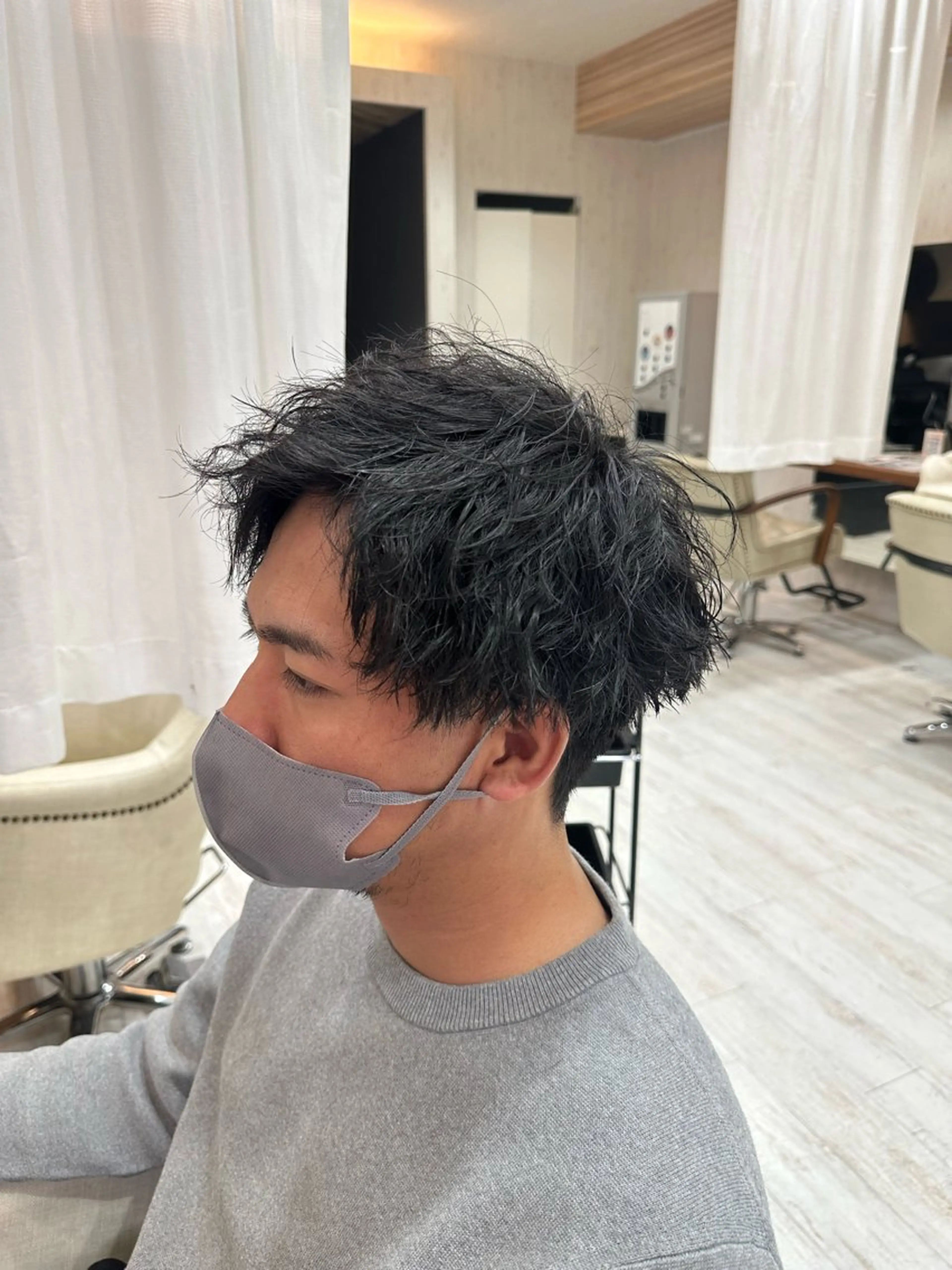 ショート パーマ メンズ ダウンパーマ メンズ韓国風 マッシュ メンズパーマ ツイストスパイラルパーマ パーマ 中嶋 紘夢のヘアスタイル