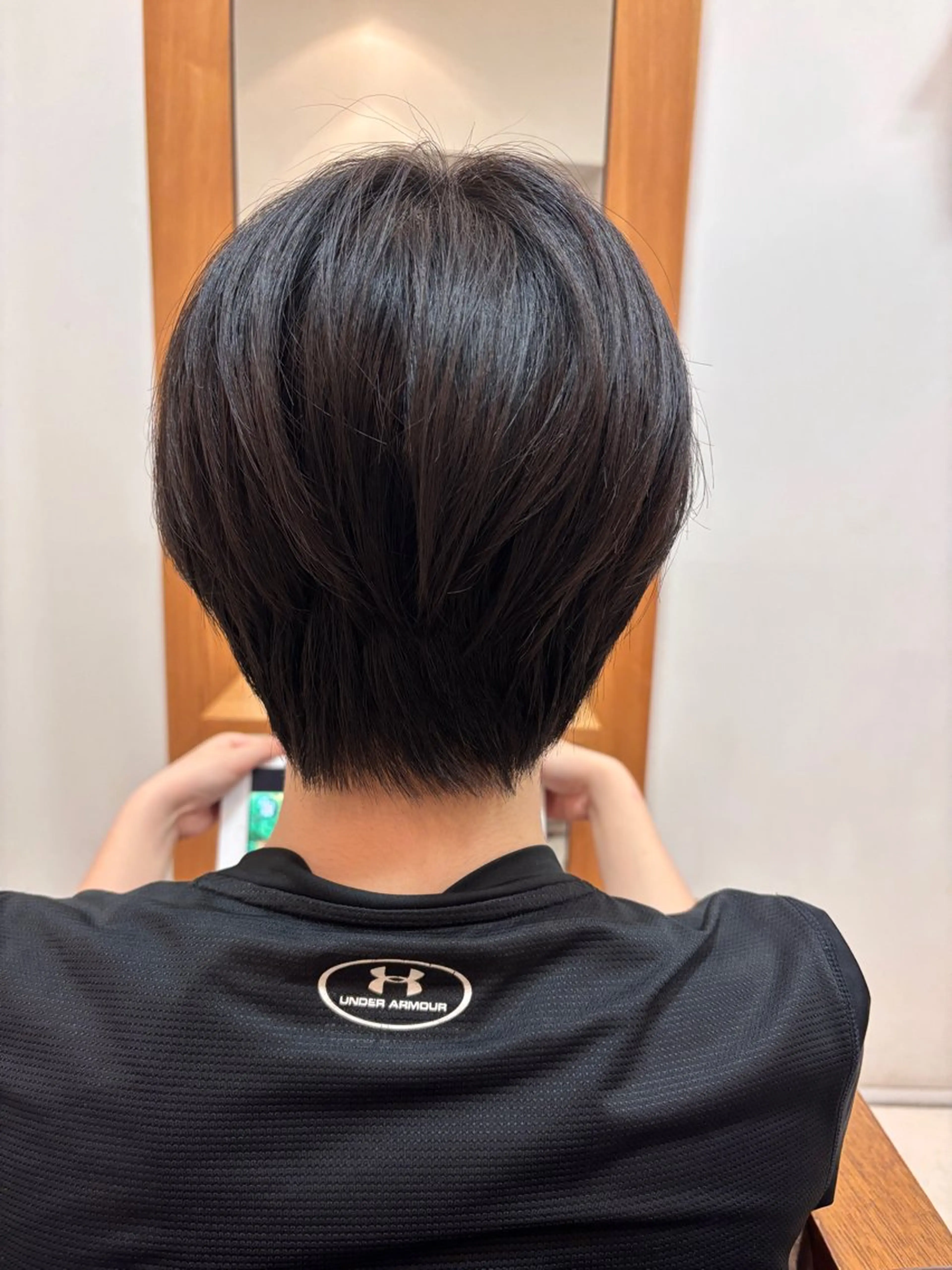 ショート シンセティックヘアデザイン所属・吉井 愛のヘアスタイル