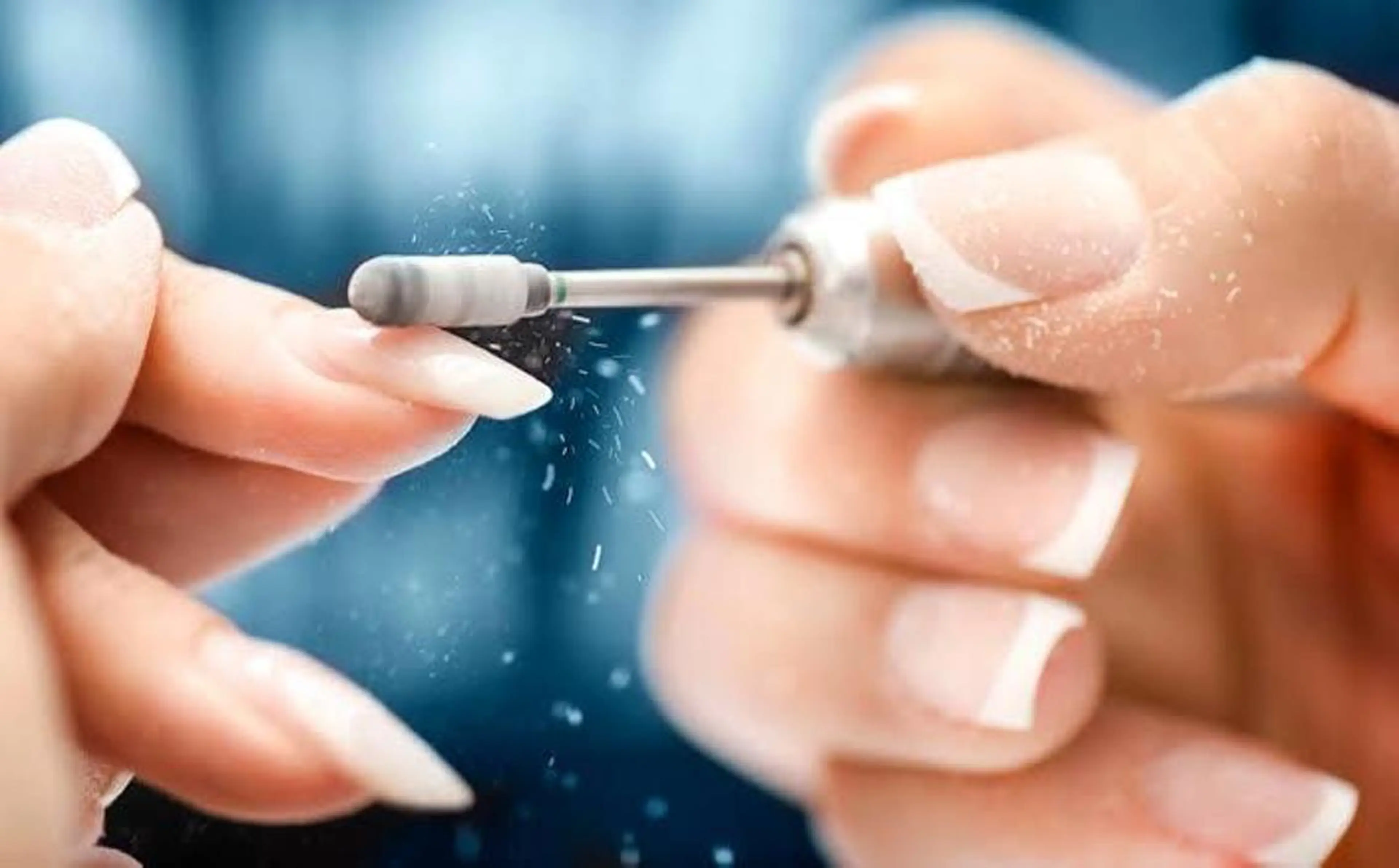 他店ジェルオフ＋表面バフ+長さ調節の写真