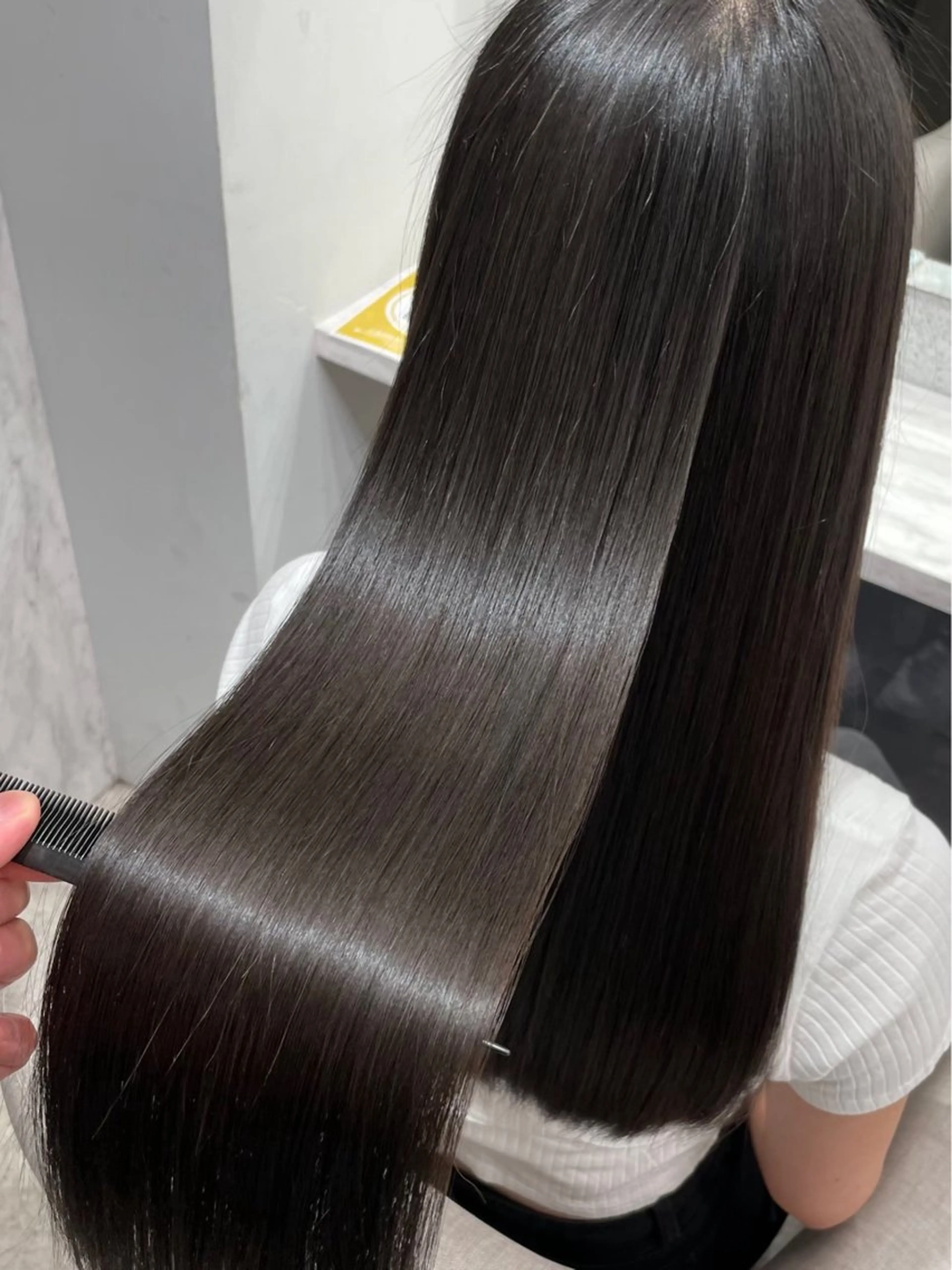 【クリスマスクーポン❣️✨️3名様限定✨️】カット＋縮毛矯正＋OggiOttoマスク ✨️の写真