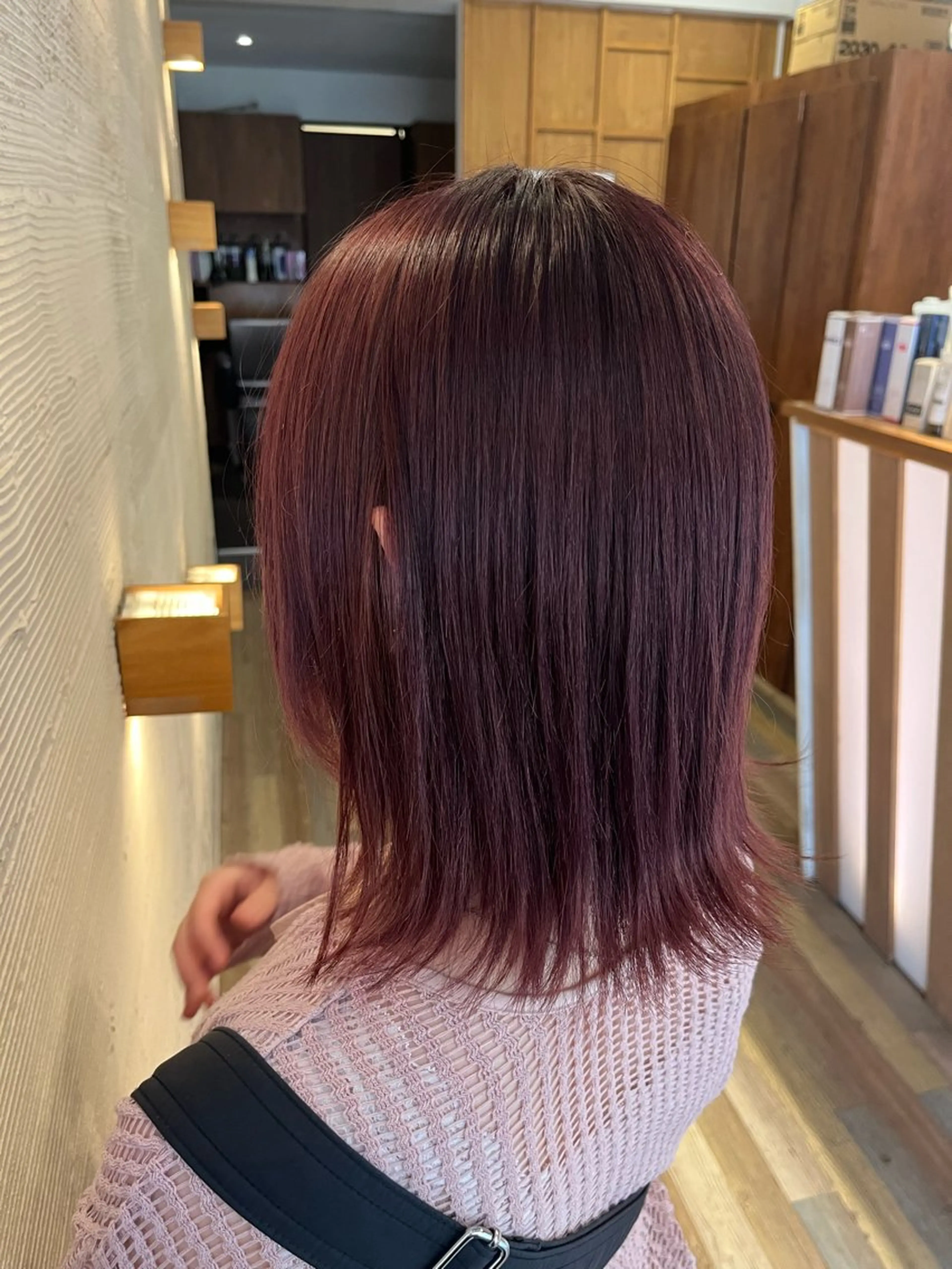 ミディアム カラー ブラウンカラー ピンクカラー ピンクブラウン 末吉 美紅のヘアスタイル