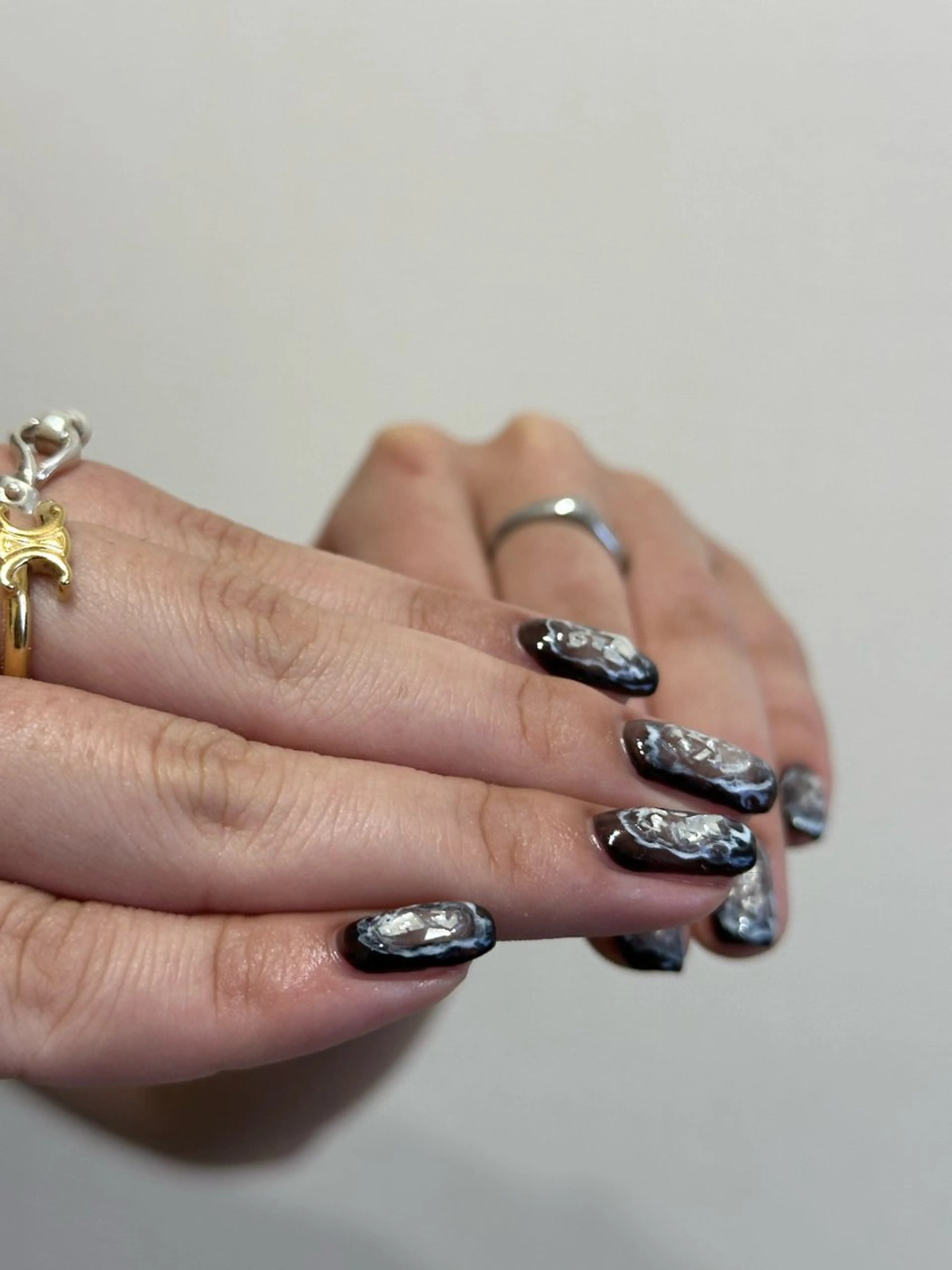 ネイル キラキラネイル ハンドネイル フットネイル kiii.__ ✴︎*のネイルデザイン