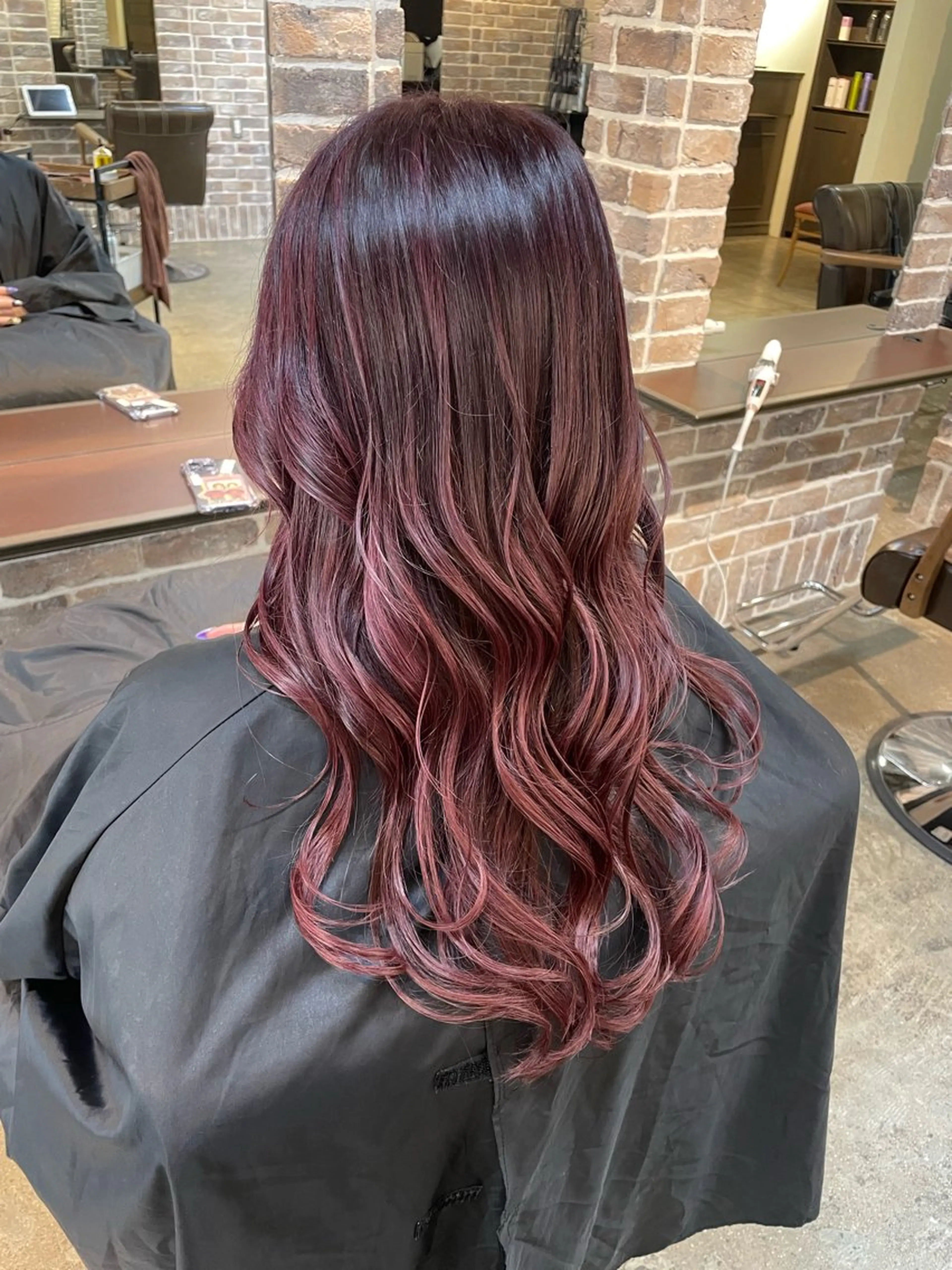ロング カラー ハイライトカラー ピンクカラー ハイライト ロング ACROあべの店所属・艶カラー/インナー /グラデ/大西小百合のヘアスタイル
