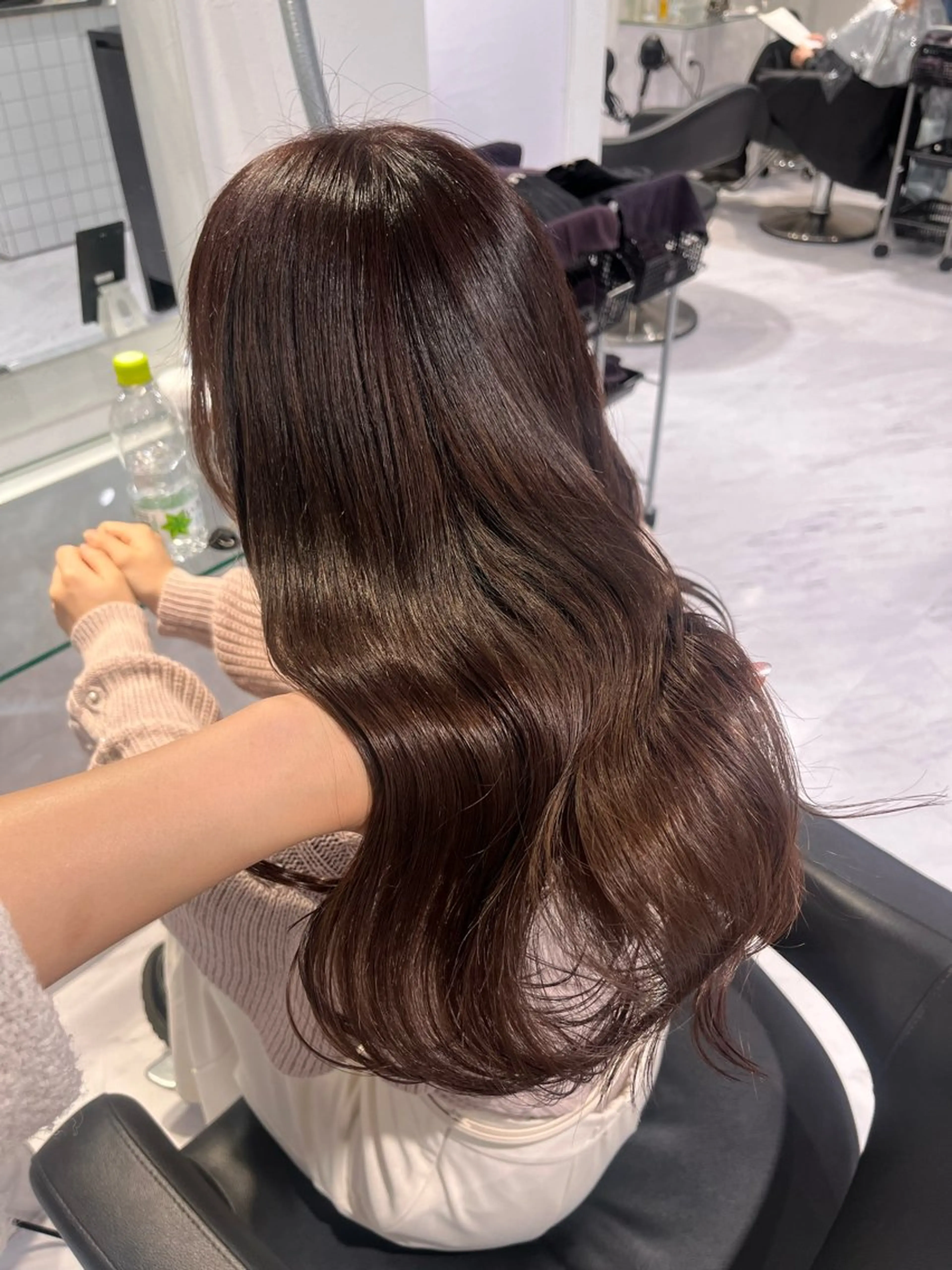 ロング カラー 🫧うる艶トレンド 🫧透明感カラーのヘアスタイル