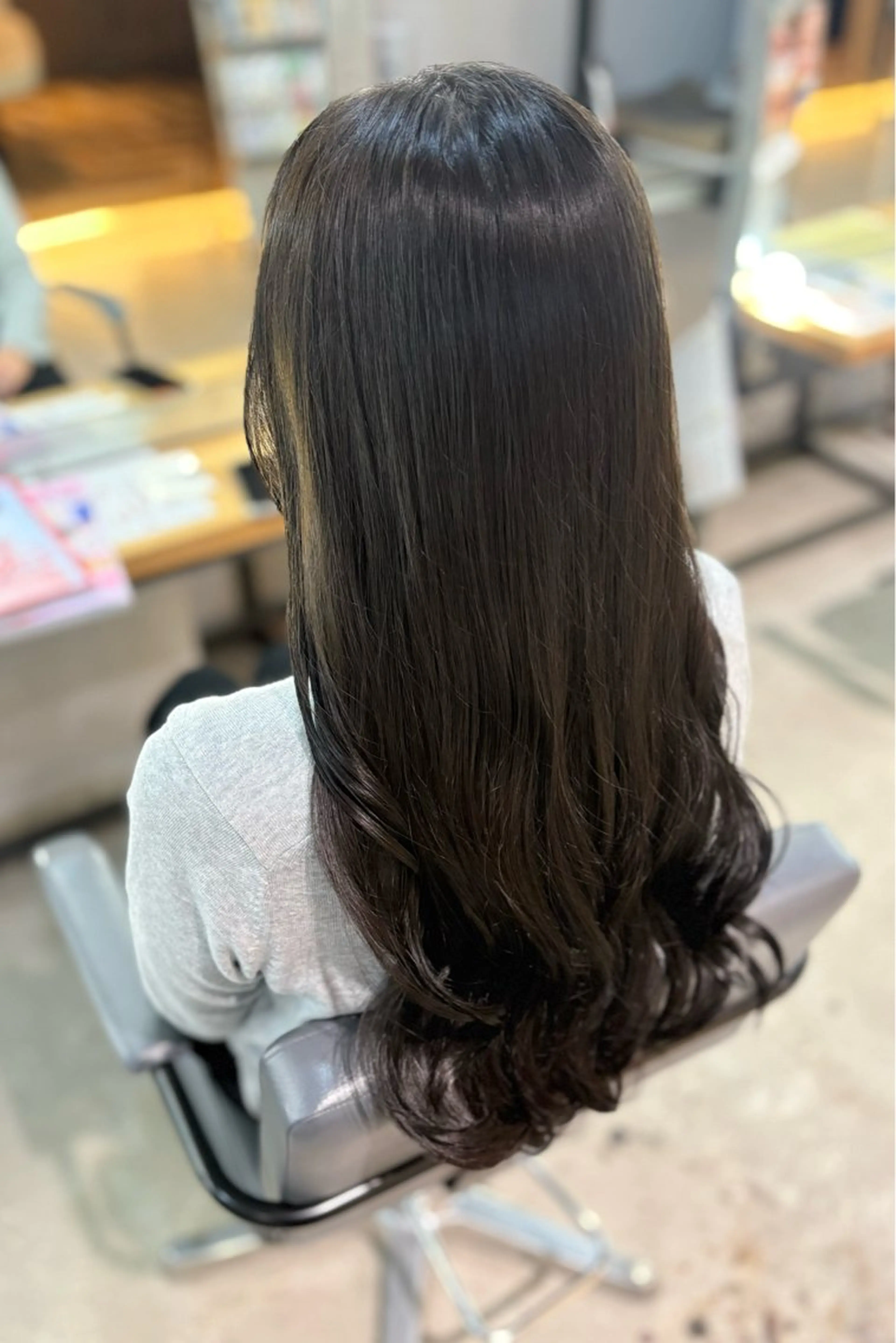 ロング カラー 菊地 紗矢のヘアスタイル