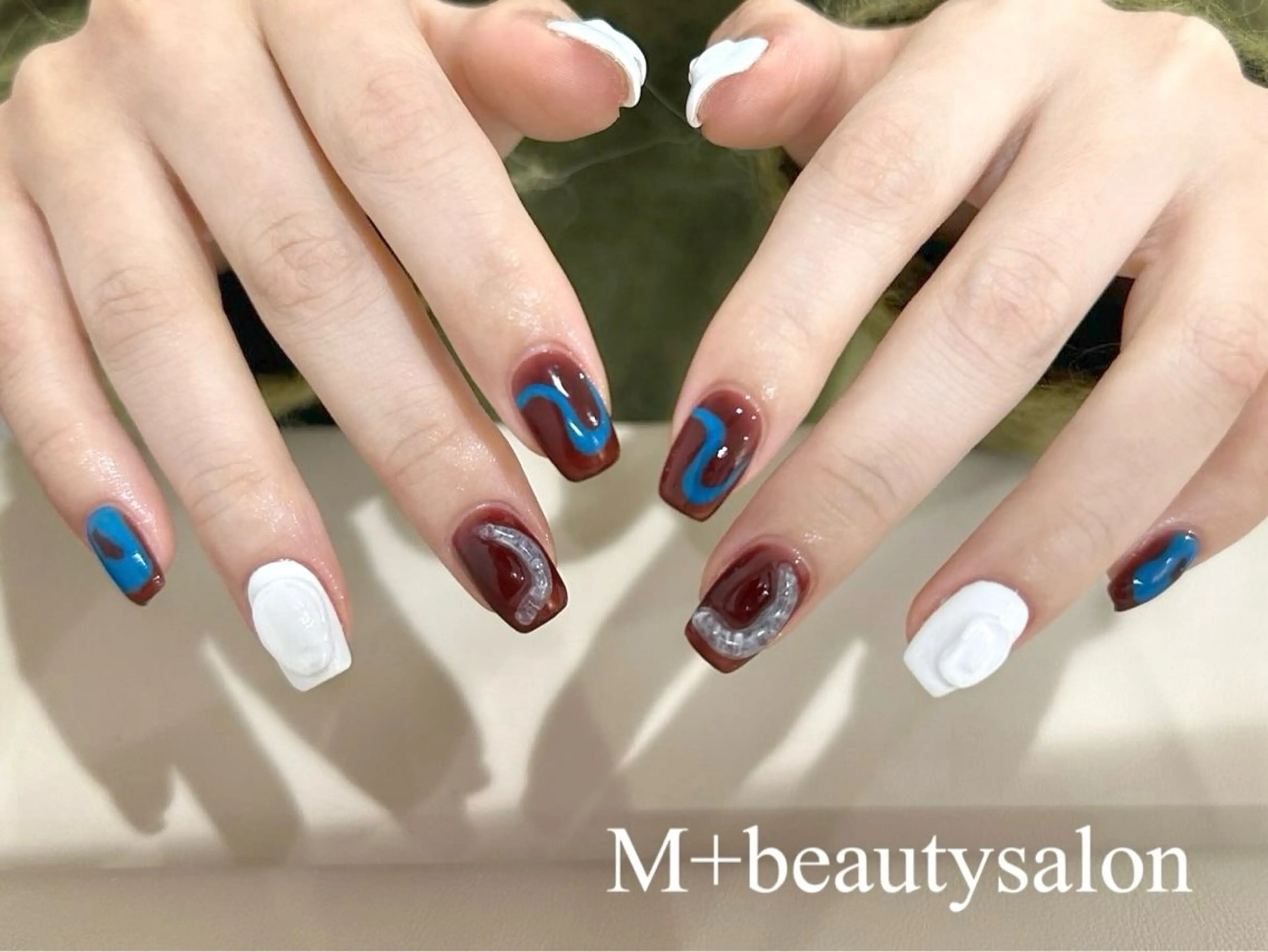 ネイル M+  Beauty Salonのネイルデザイン