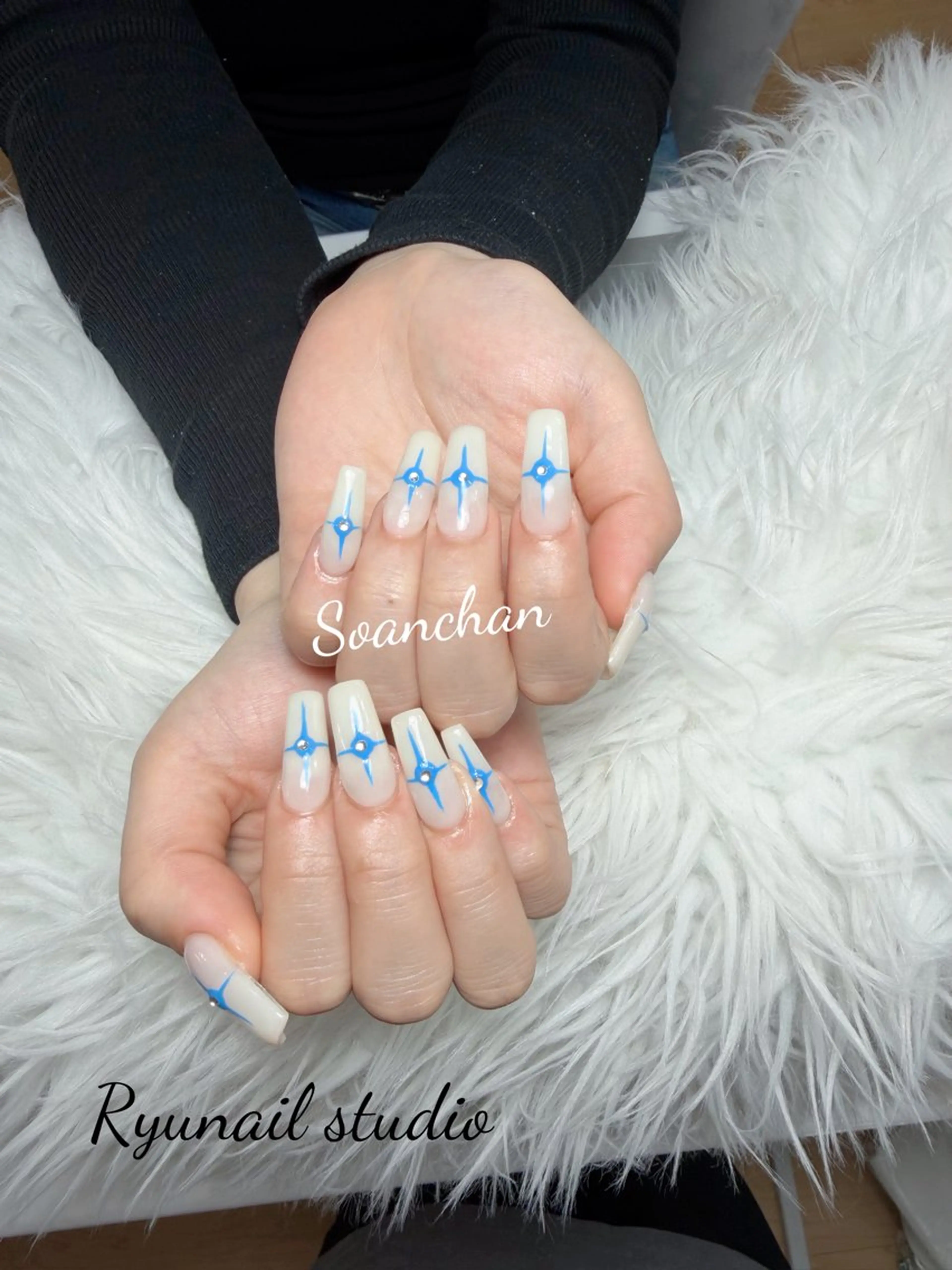 ネイル アートネイル ジェルネイル マグネットネイル ニュアンスネイル シンプルネイル ハンドネイル Ryunail所属・Ryu Nail NekoChanのネイルデザイン