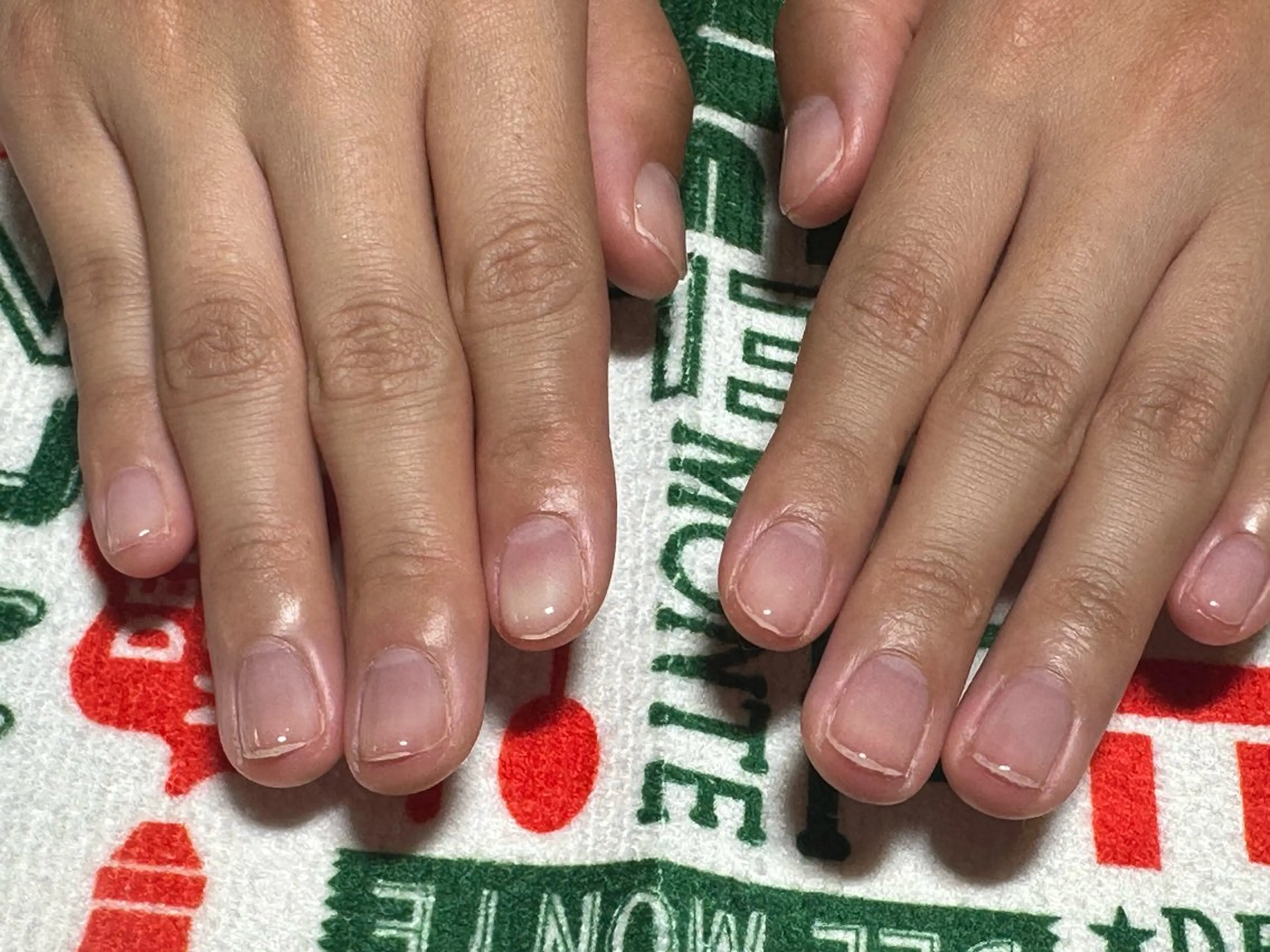 ネイル e.nail所属・🍎吉田 恵里🍎のネイルデザイン