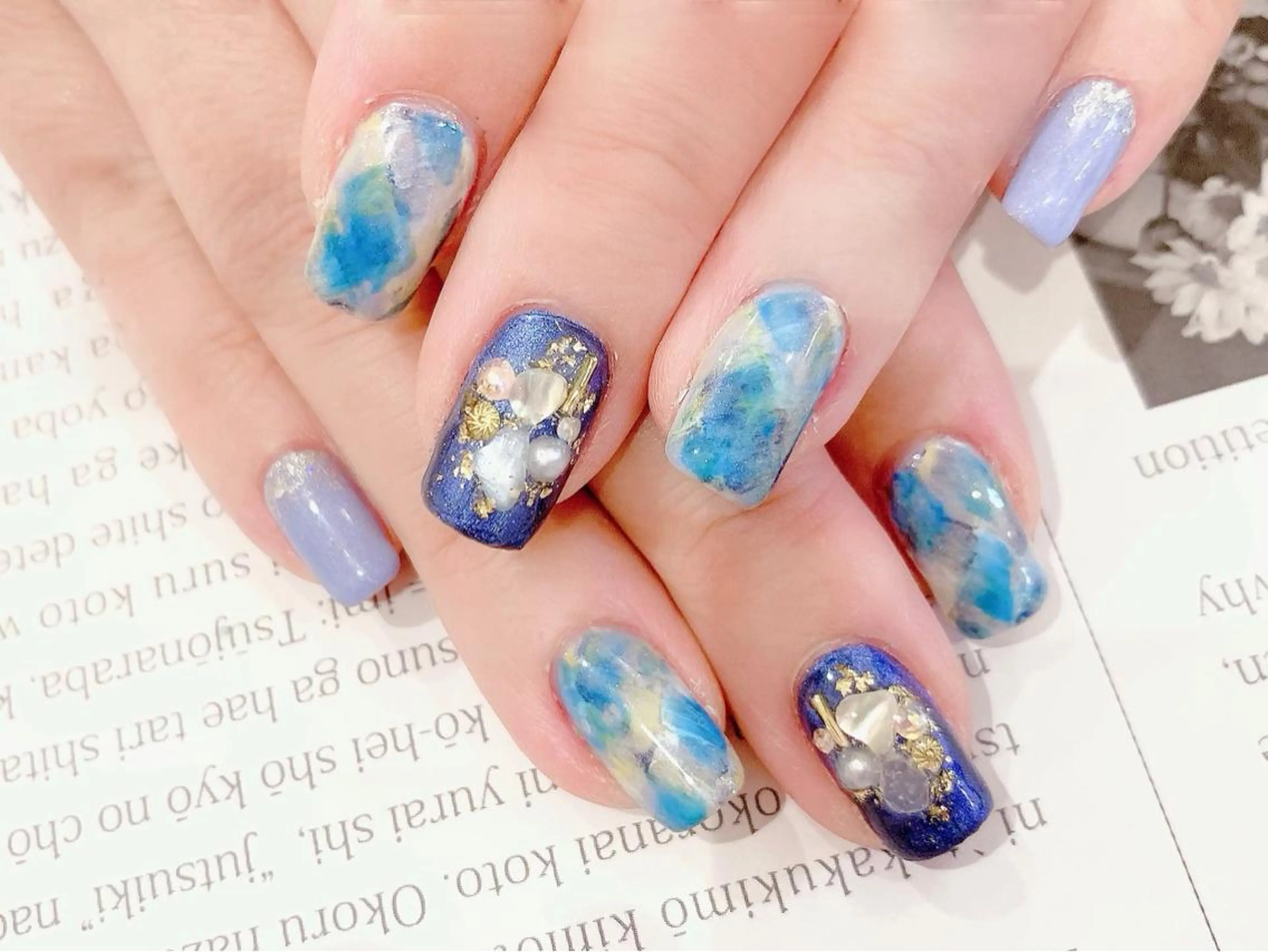 ネイル f'bloom  L’ecrinのネイルデザイン