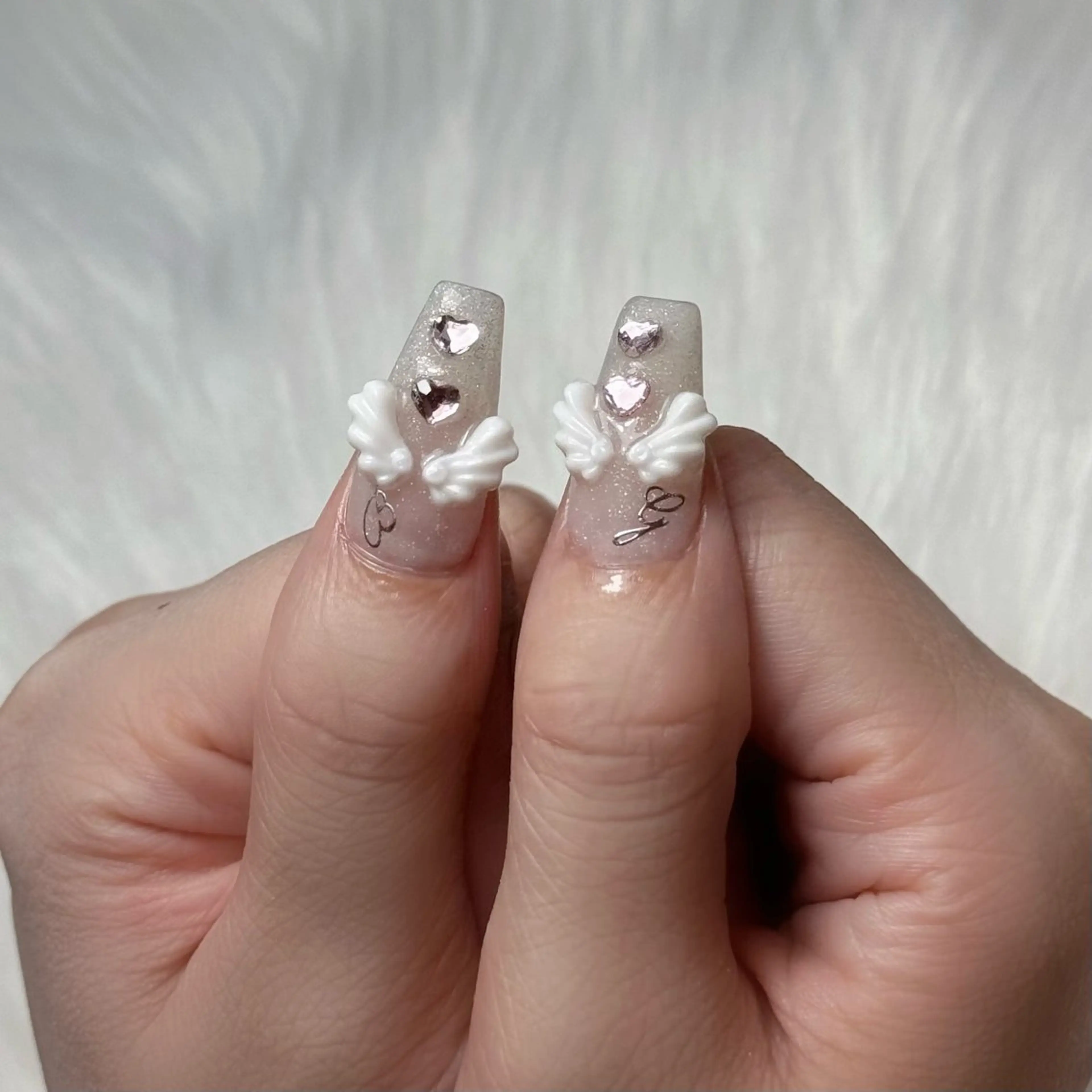 ネイル ガーリー キラキラネイル 韓国ネイル ワンホンネイル nailsalon ChuColaのネイルデザイン