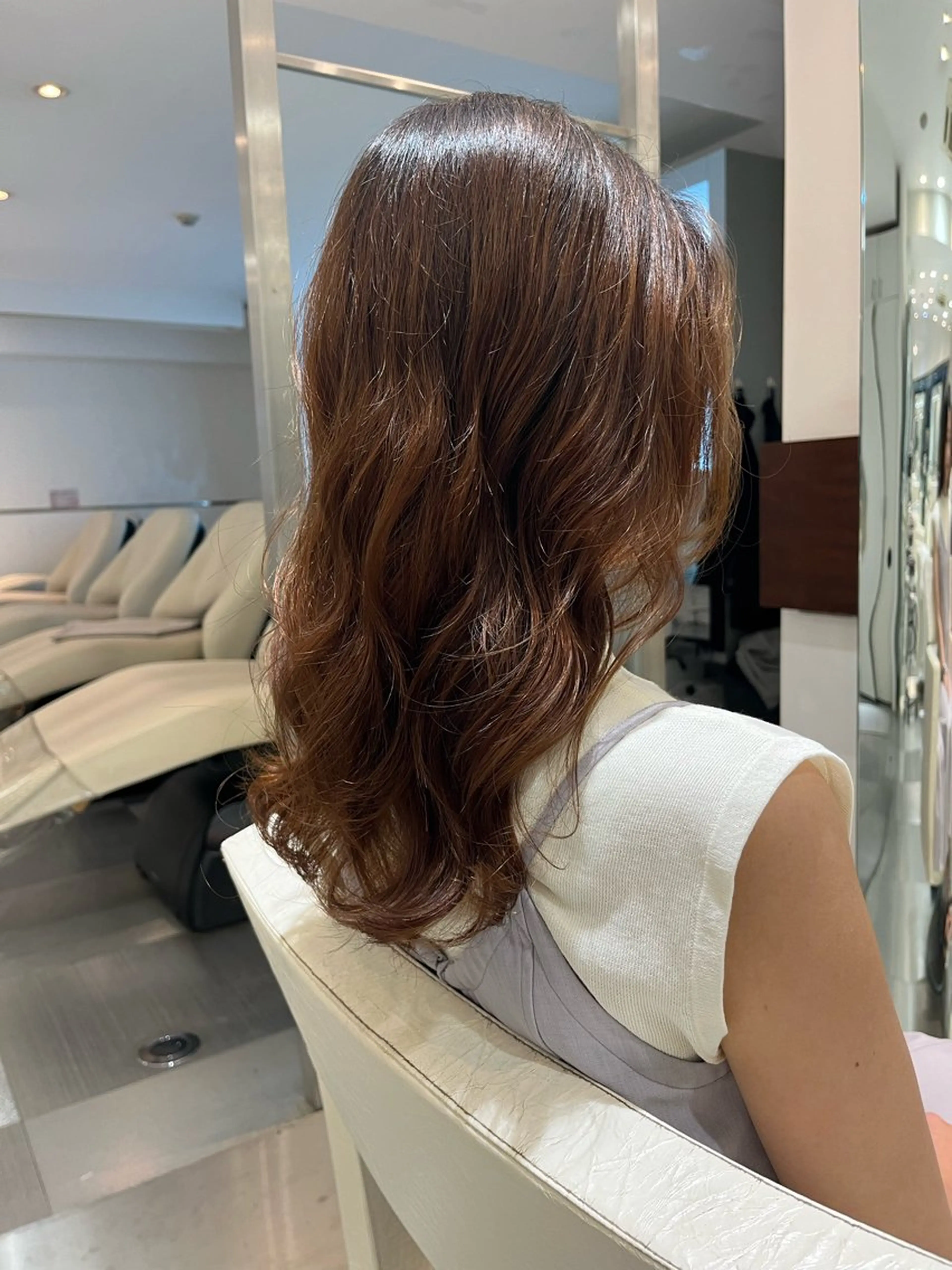 ロング パーマ 韓国風ヘア トリートメント デジタルパーマ カット パーマ トリートメント コテ巻き風パーマ 藤澤　知彌のヘアスタイル