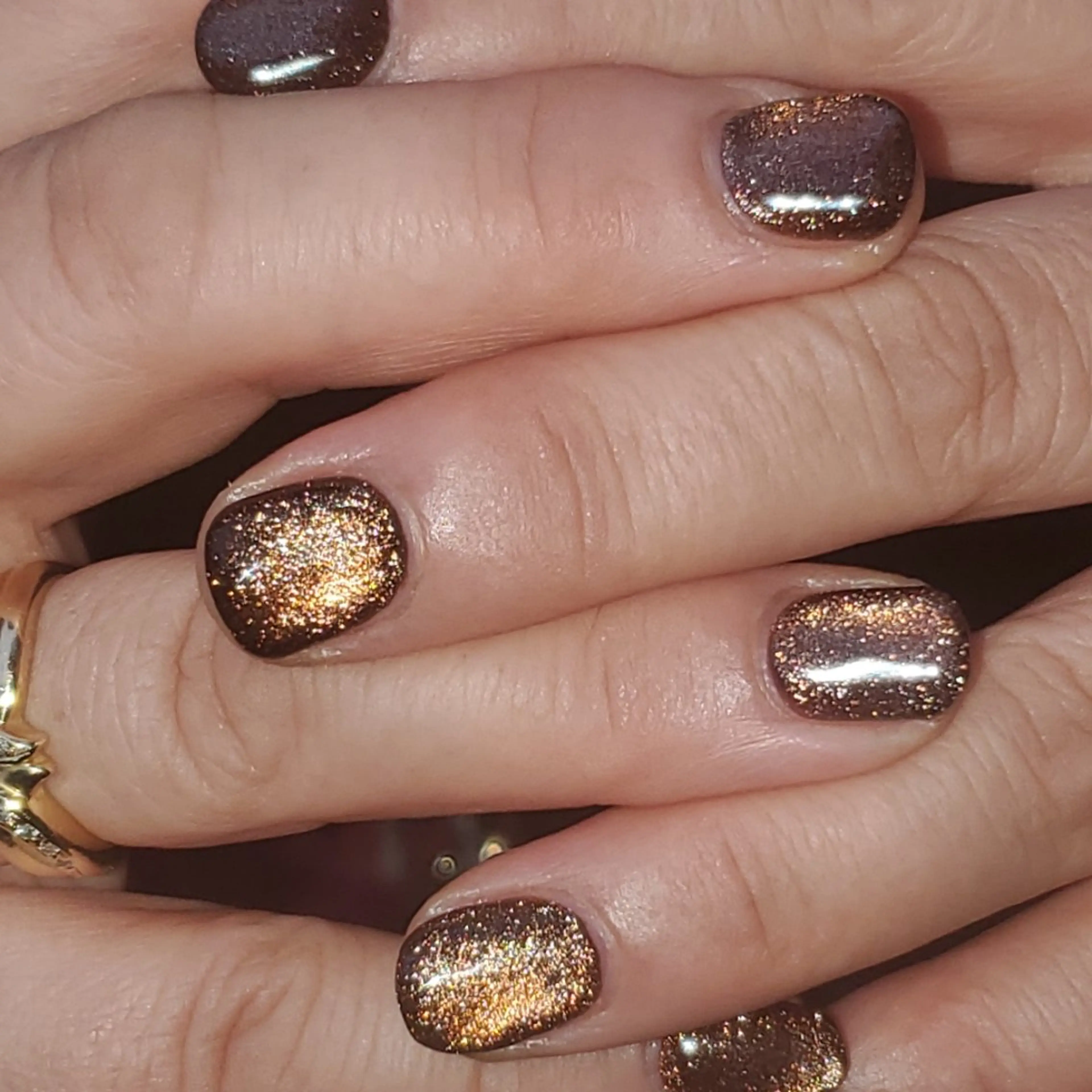 ネイル マグネットネイル MOM  原宿店所属・MoM マムネイル原宿のネイルデザイン