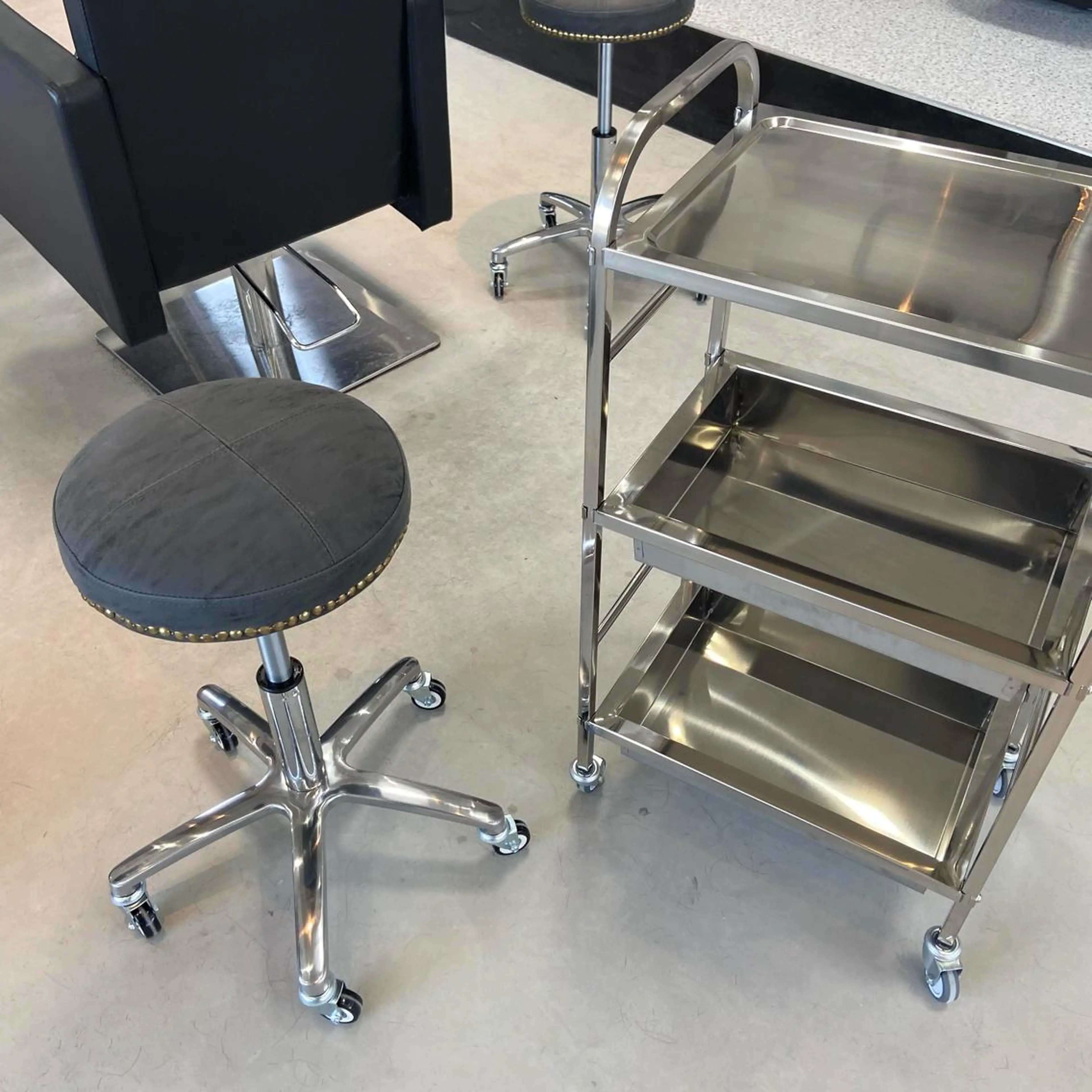 TIDEHAIR SHIHOのヘアスタイル