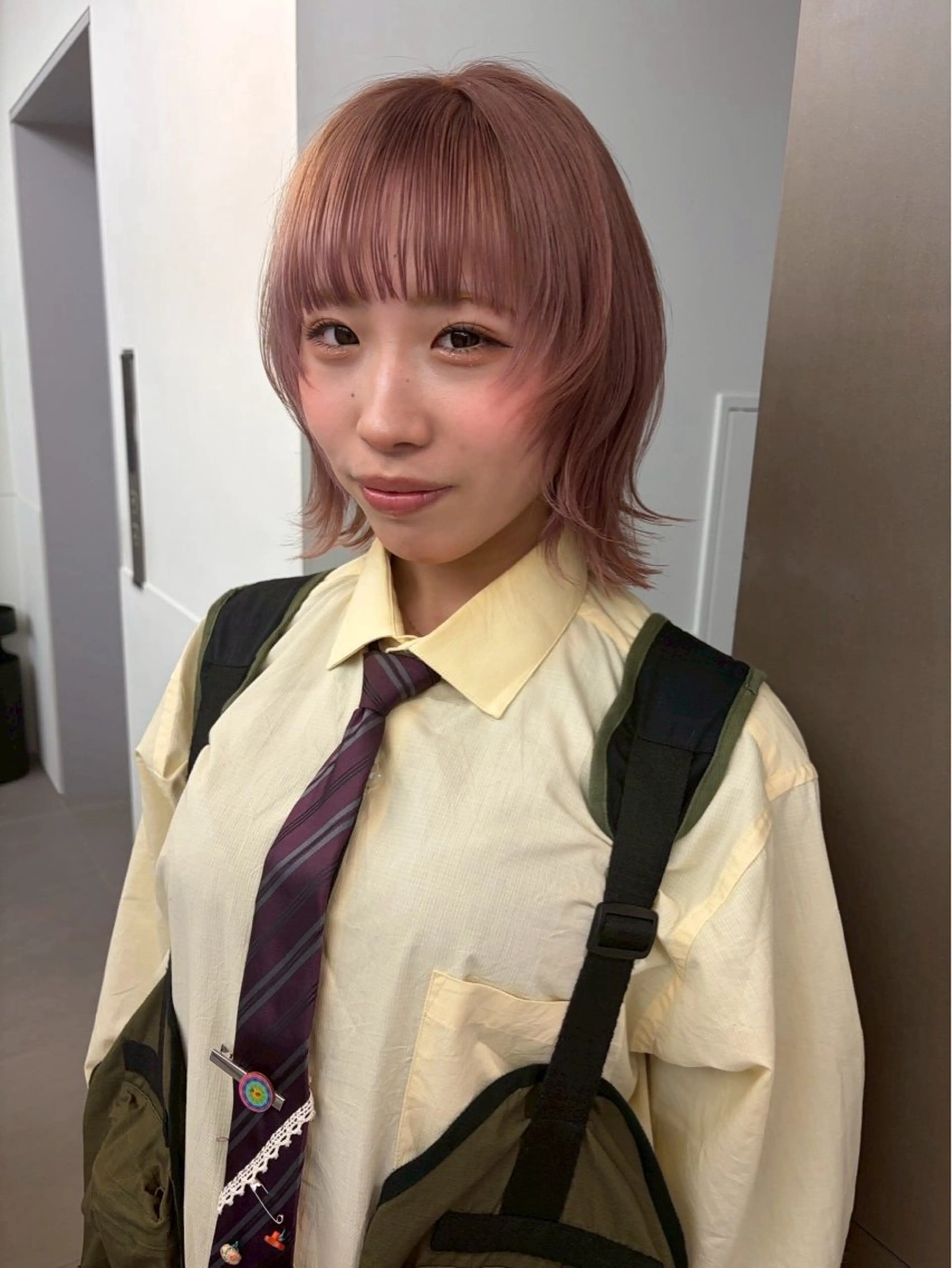 ショート カラー ベージュカラー ブリーチ ピンクカラー ピンクベージュ トリートメント 透明感似合わせカラー 🍀あかり🍀のヘアスタイル