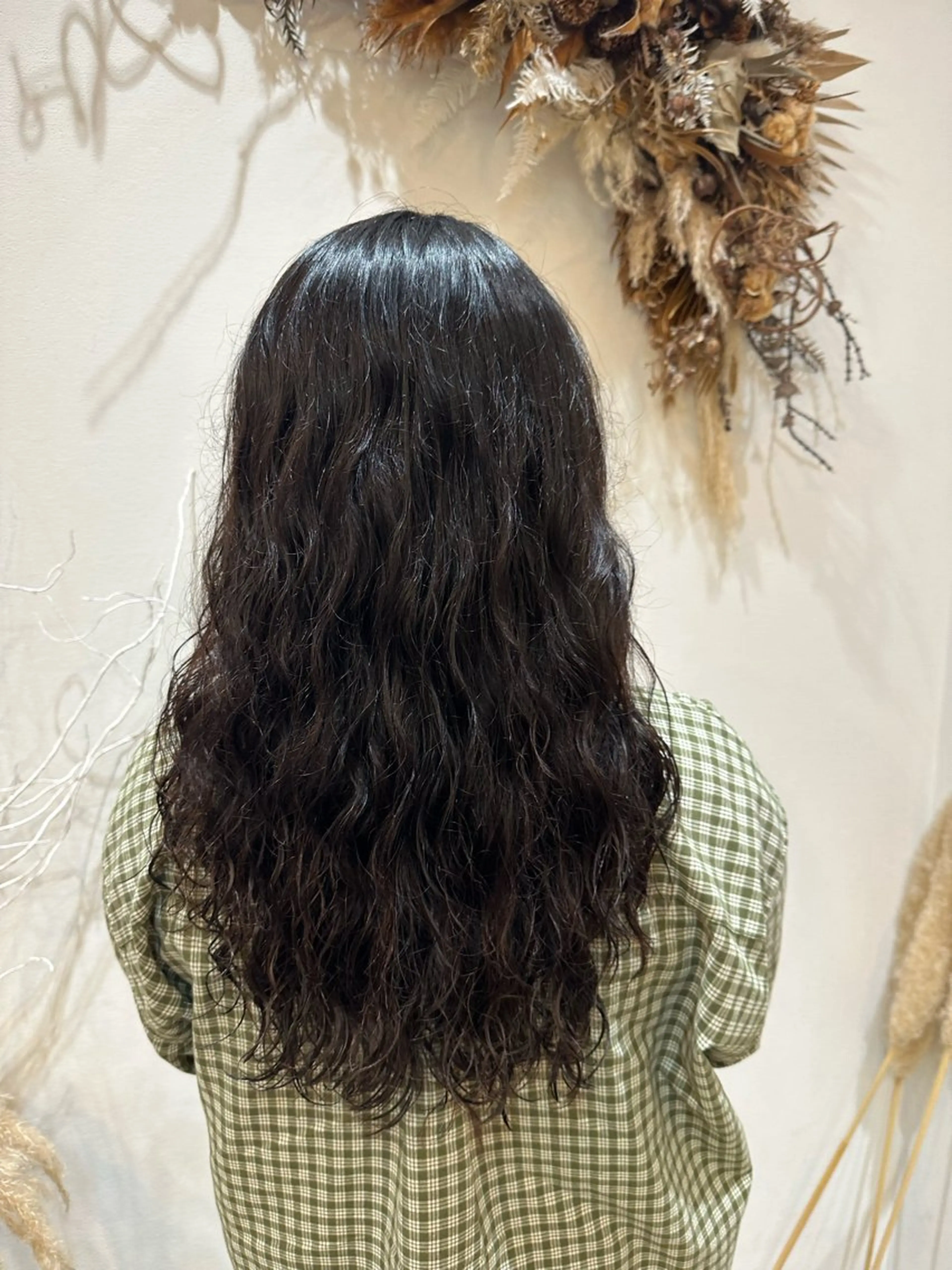 パーマ 岩本みるか/ 暖色カラー/ベージュのヘアスタイル