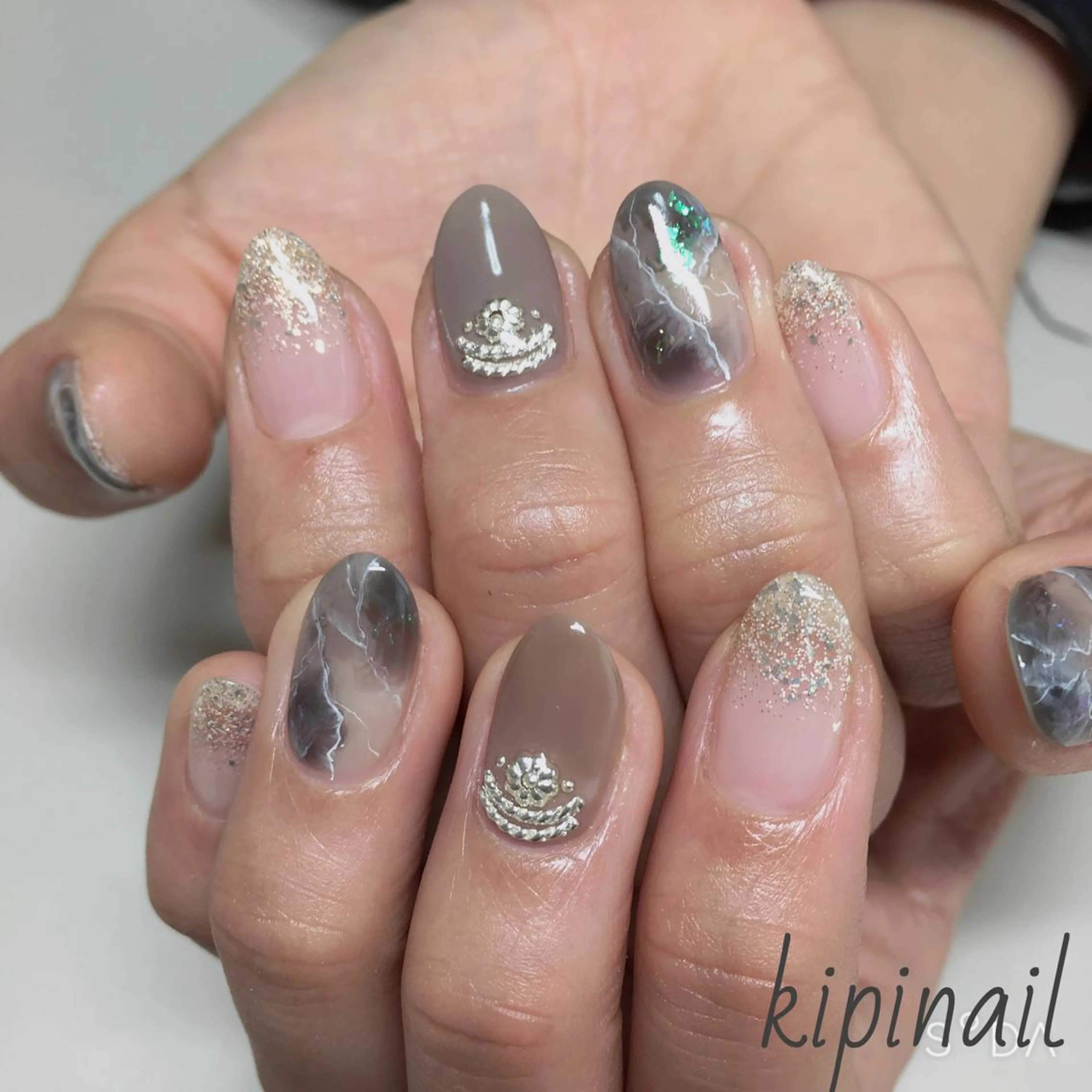 ネイル アートネイル ラメ(グリッター) ラメグラデーション 大理石ネイル(マーブル) ワンカラーネイル ハンドネイル kipinail 川﨑えりかのネイルデザイン